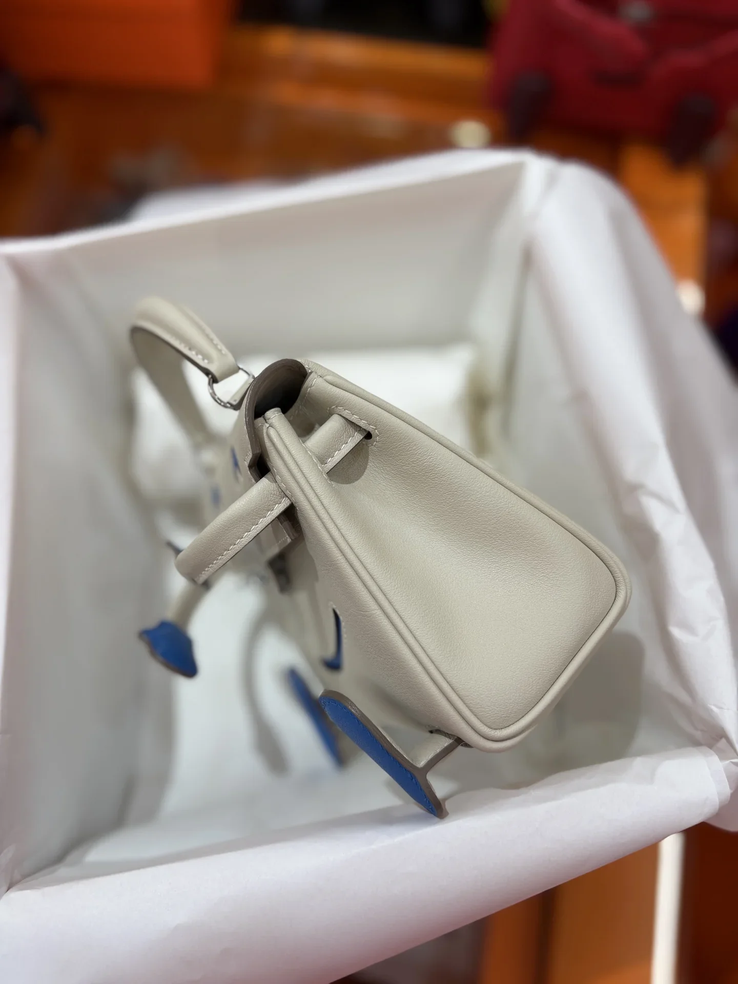 HERMES Shoulder Bags Cream-Blue A350202609090245 - Image 5