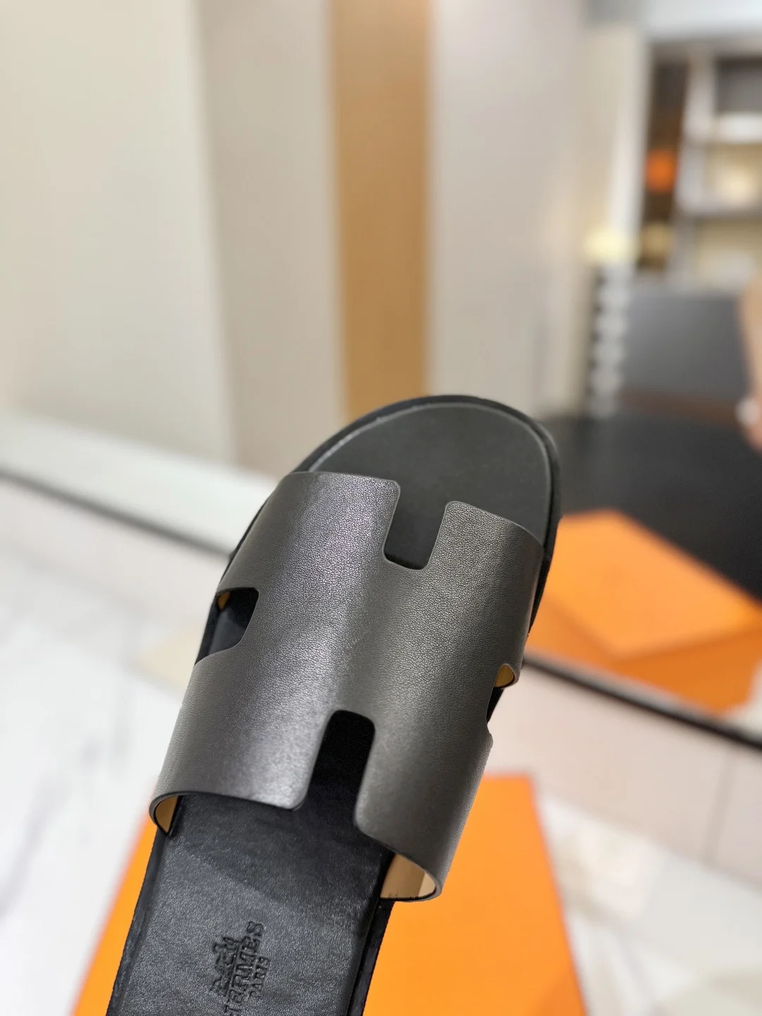 HERMES Slides Black B50202609111860 - Image 8
