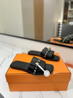 HERMES Slides Calfskin Leather Black-Silver EU35-40 B20202609111863