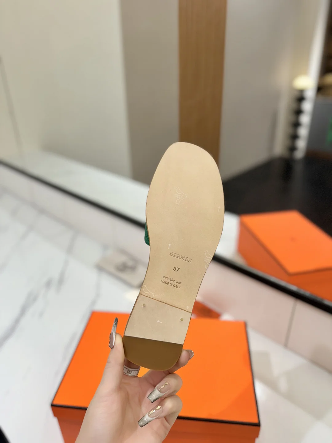 HERMES Slides Grained Calfskin Green-Brown EU35-40 B00202609111866 - Image 9