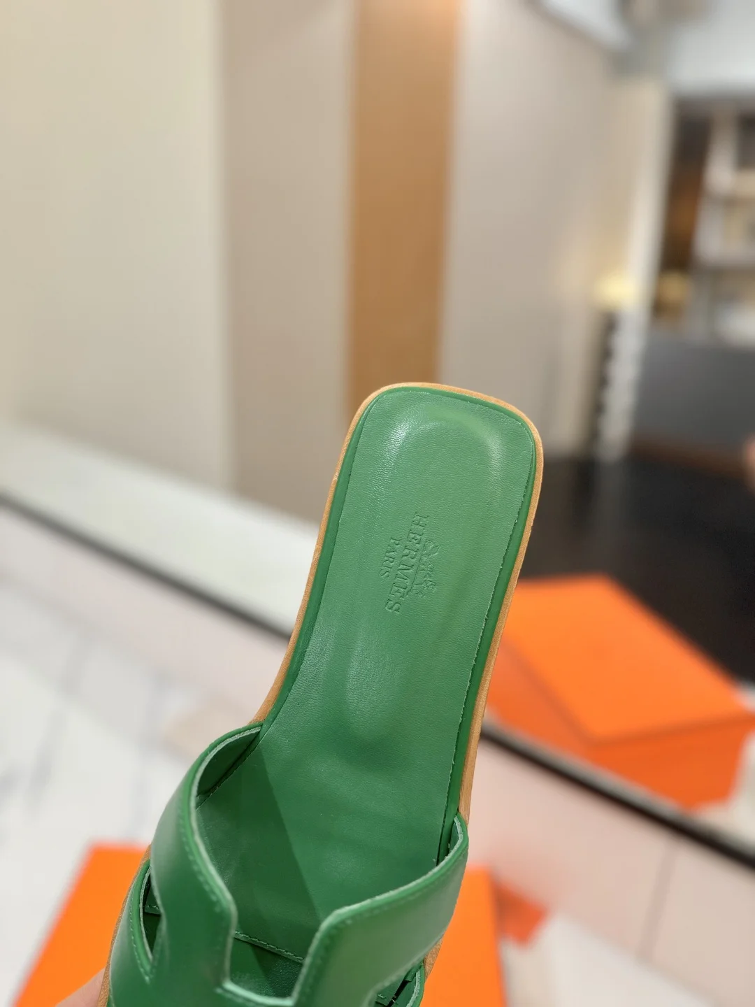 HERMES Slides Green B00202609111867 - Image 7