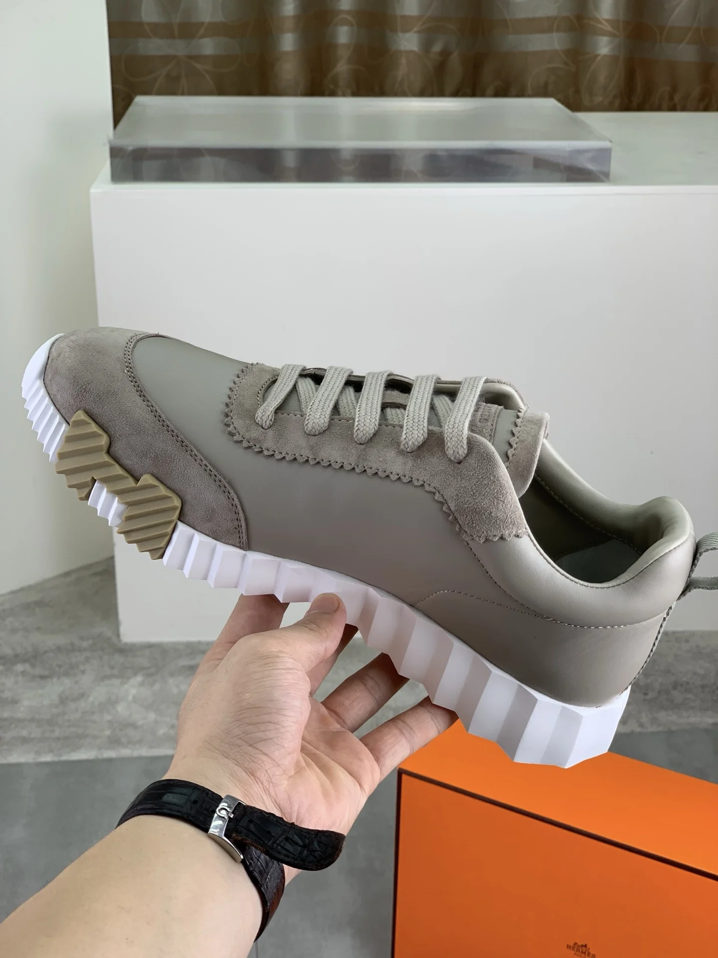 HERMES Sneakers Technical Leather Beige-Burgundy EU39-45 C40202609110970 - Image 6