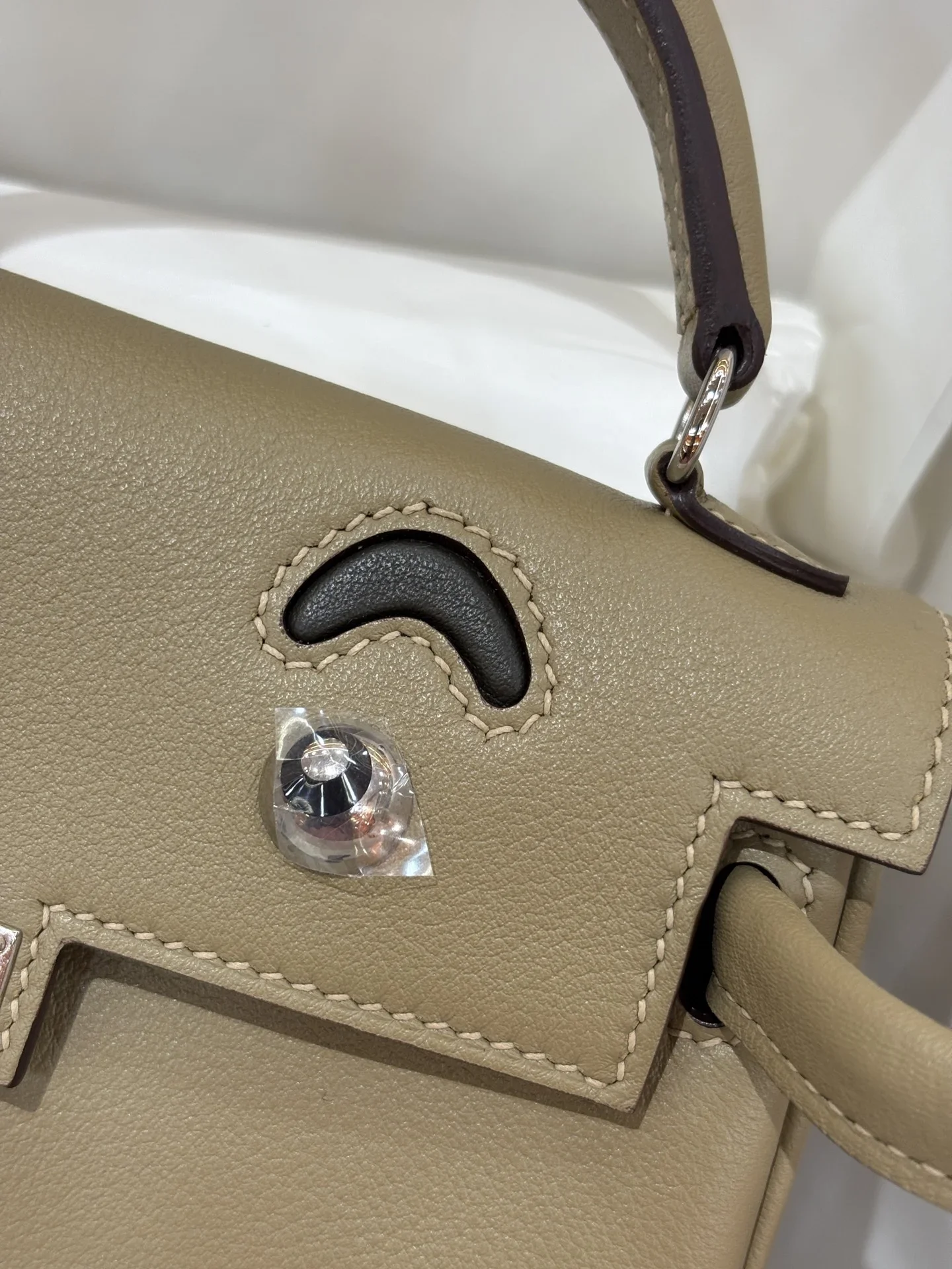 HERMES Top Handle Bags Beige-Gray 16CM A350202609090237 - Image 3