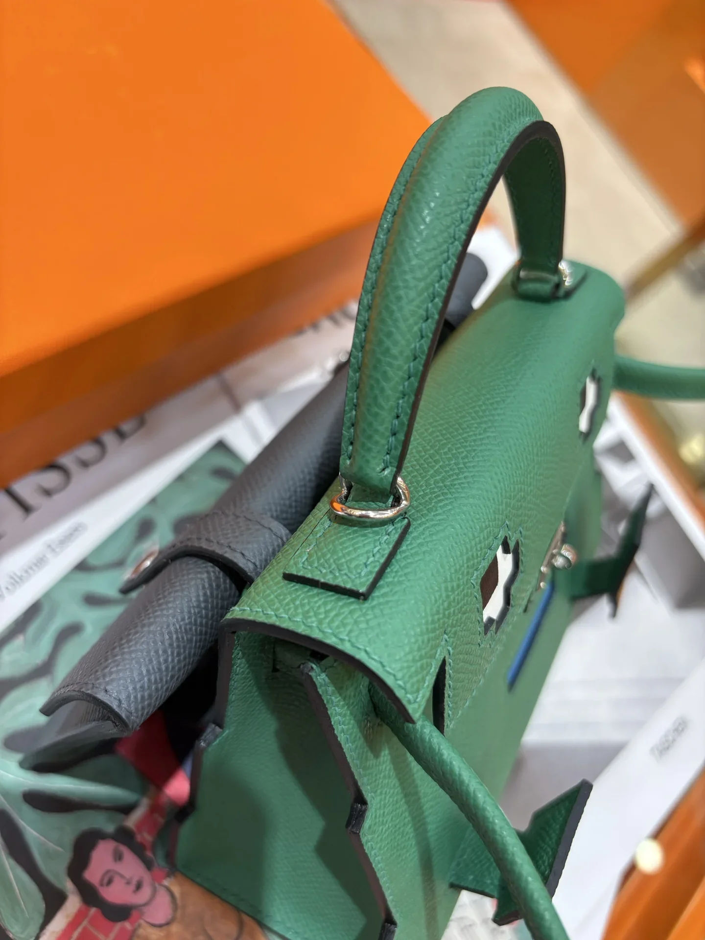 HERMES Top Handle Bags Green-Brown A450202609090257 - Image 5