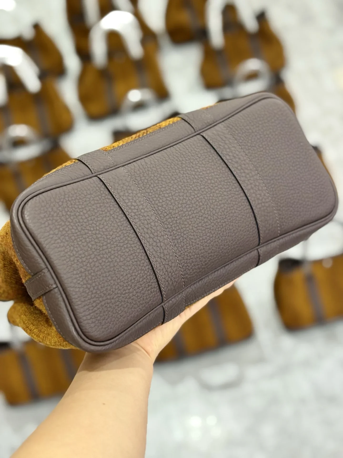 HERMES Totes Bags Brown-Gray A000202609090299 - Image 4