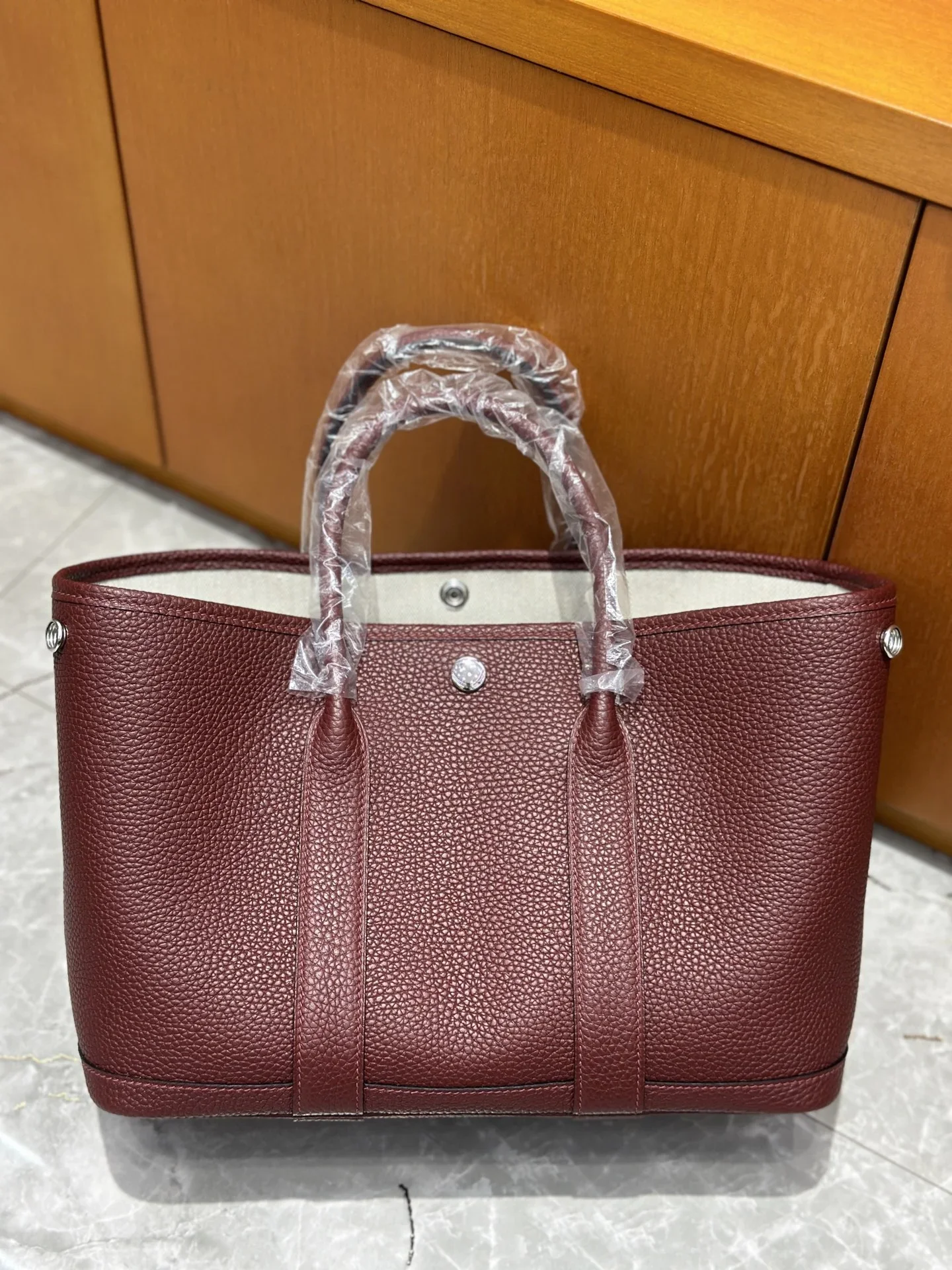 HERMES Totes Bags Leather Burgundy 30CM I50202609090275 - Image 9
