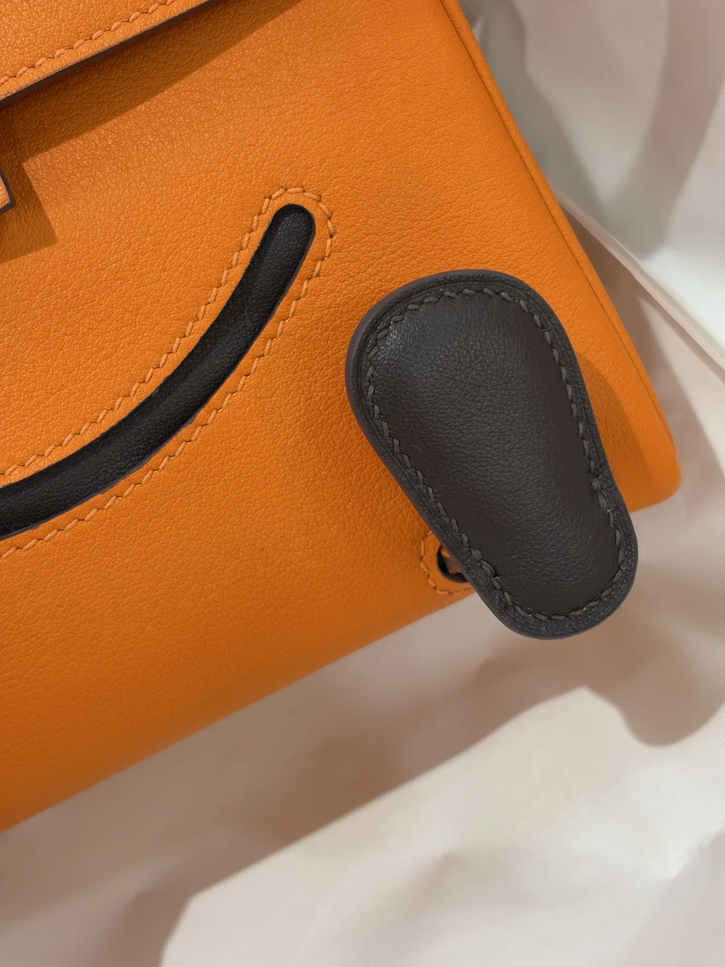 HERMES Trend Bags Orange-Brown 16CM A350202609090251 - Image 4