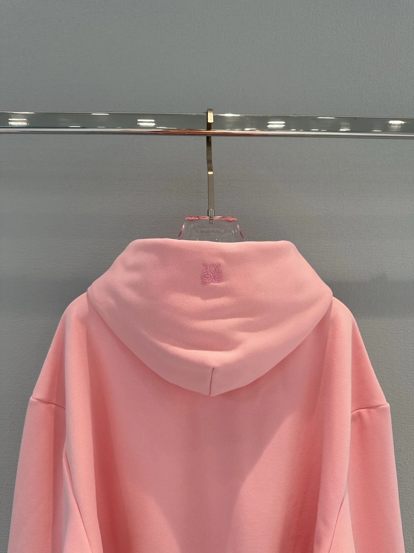 KAWS Sweaters Pink S-L B05202609060646 - Image 2