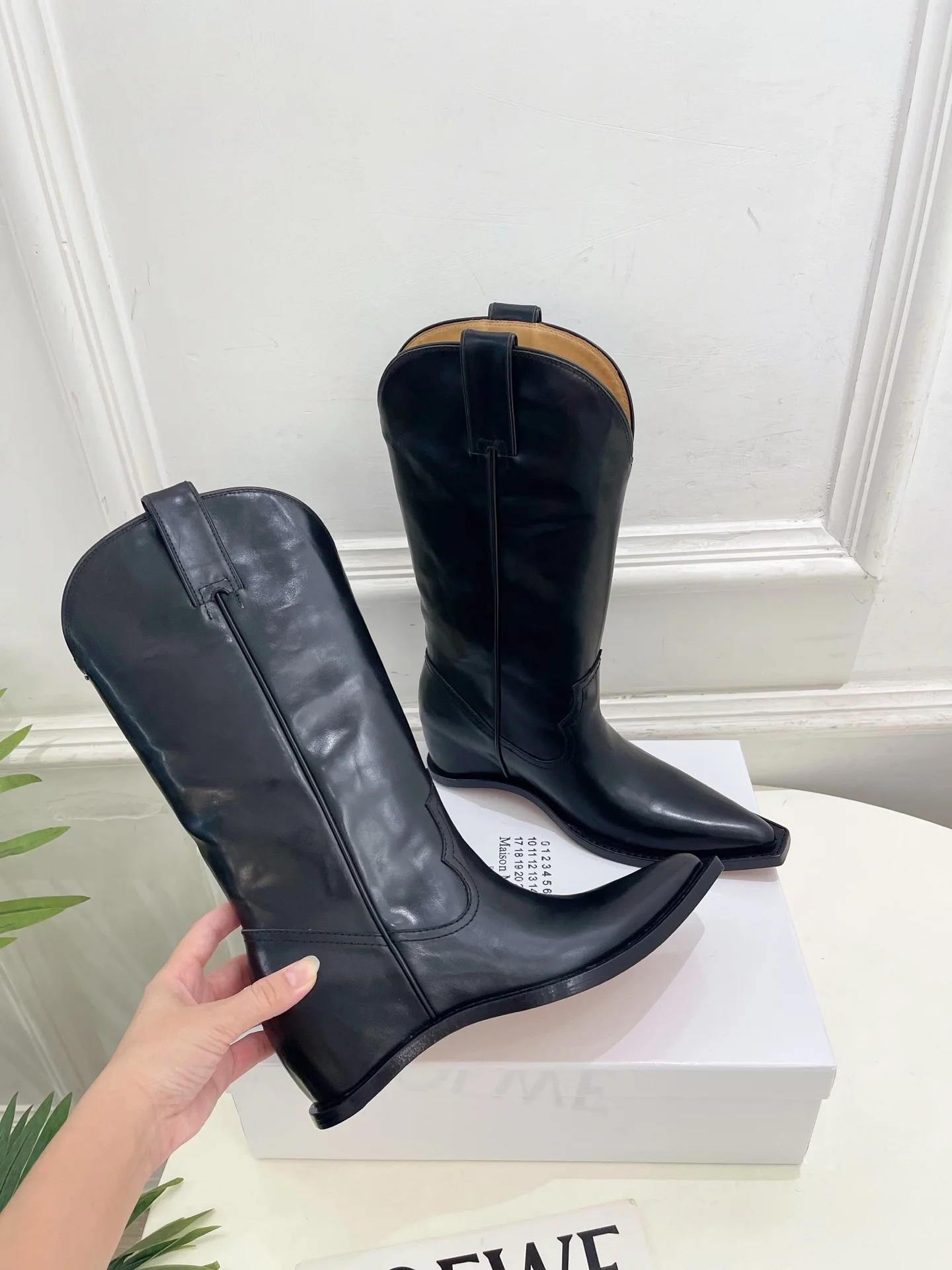 LOEWE Boots Black-Brown E60202609110224 - Image 4
