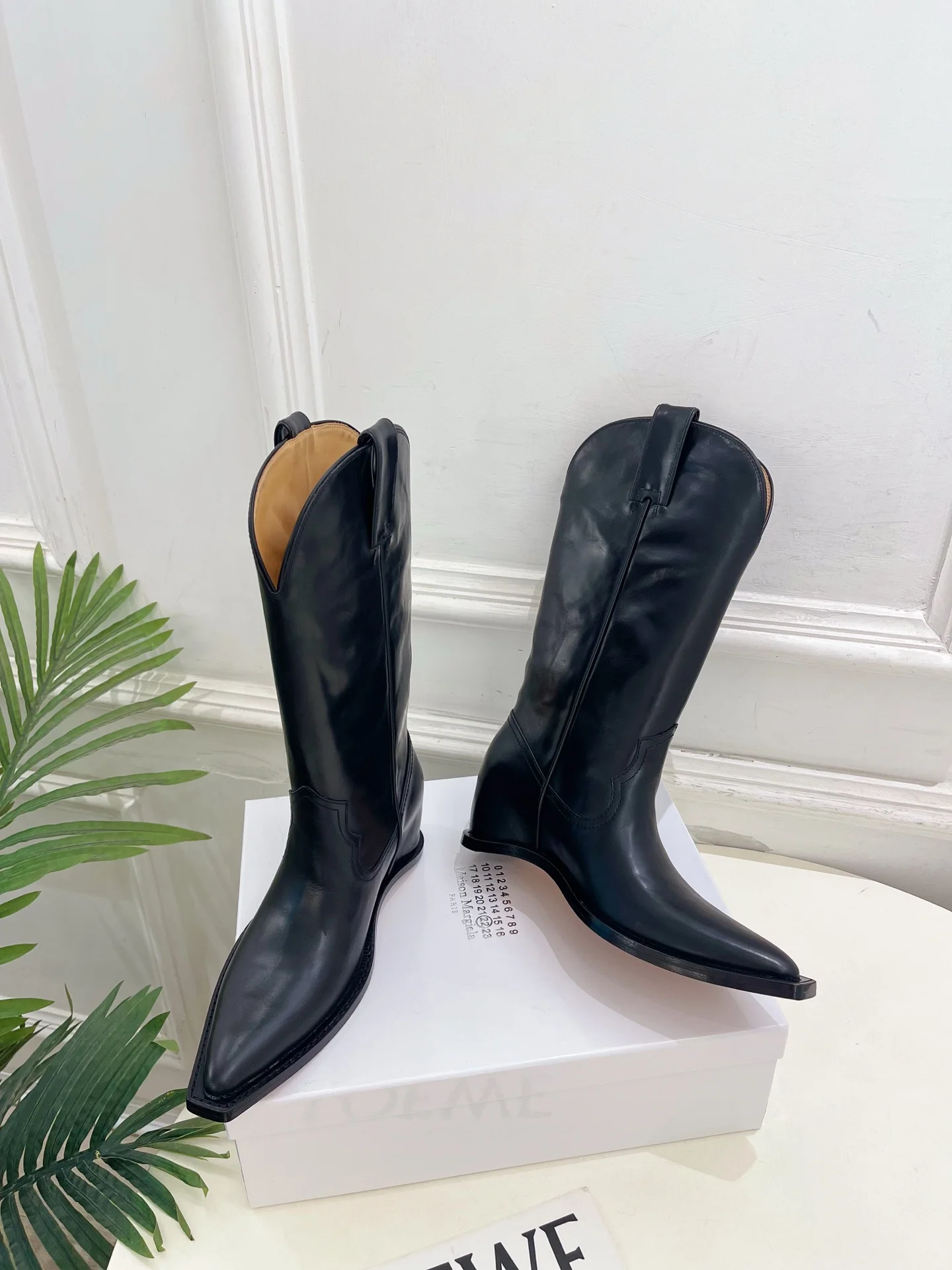 LOEWE Boots Black-Brown E60202609110224 - Image 5