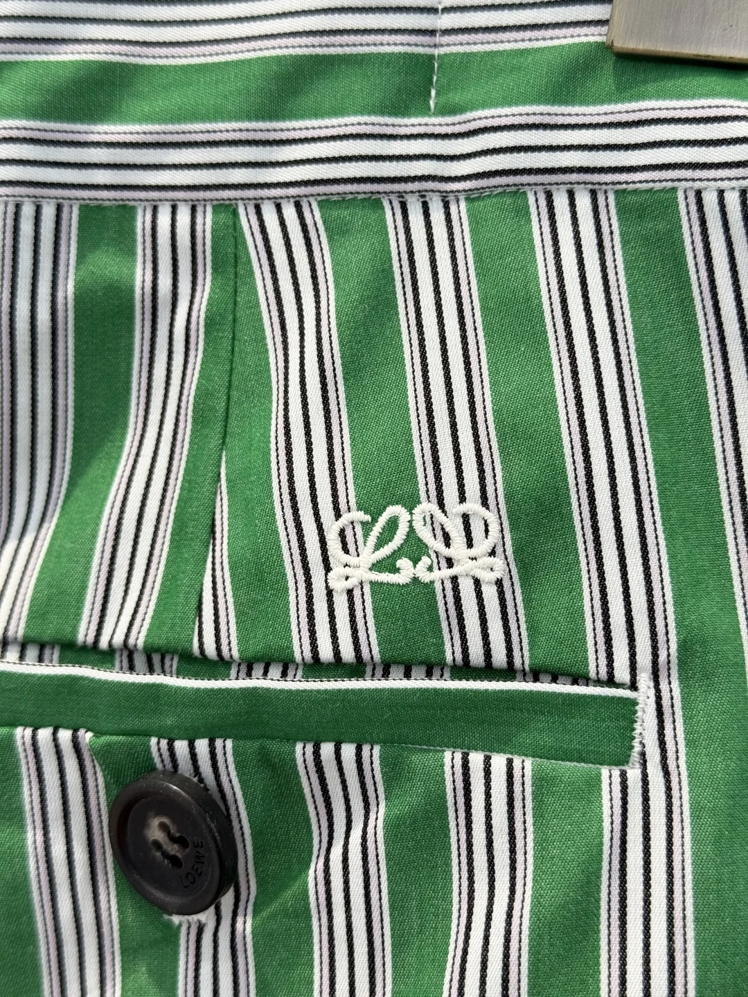 LOEWE Shorts Cotton Green-White S-M-L B60202609062274 - Image 5