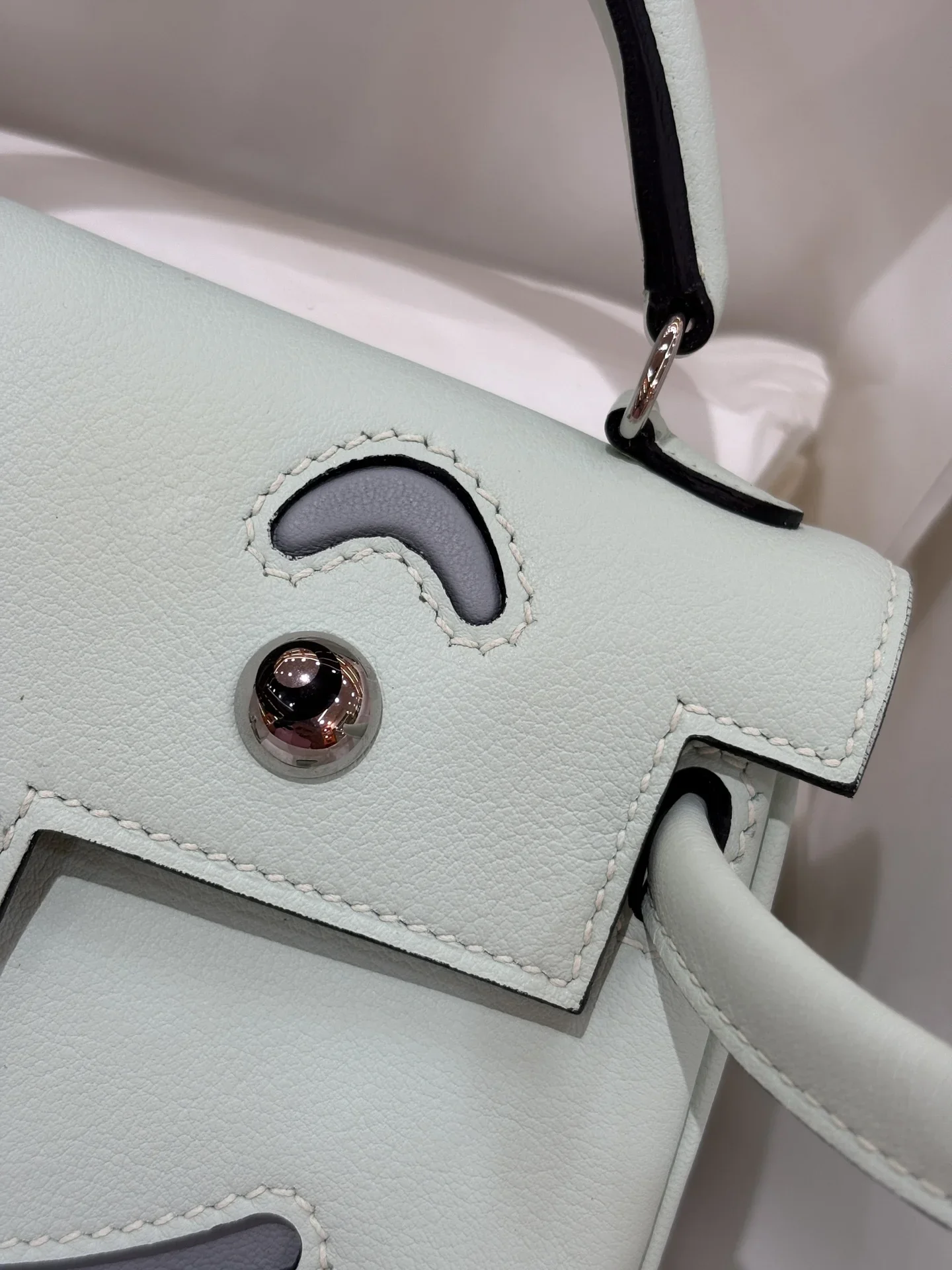 LOEWE Top Handle Bags Mint Green-Gray 16CM A350202609090303 - Image 3
