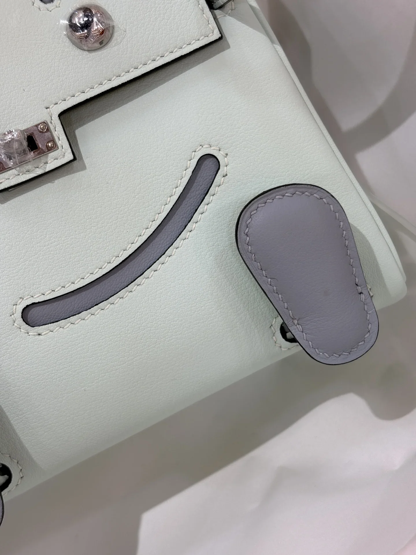 LOEWE Top Handle Bags Mint Green-Gray 16CM A350202609090303 - Image 4