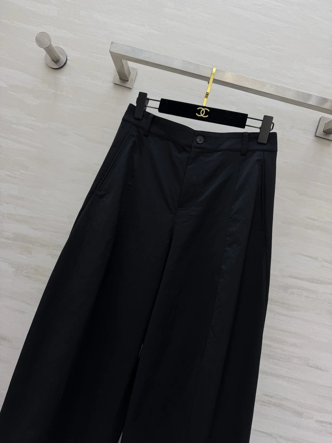 LOEWE Trousers Black S-L B80202609062605 - Image 4