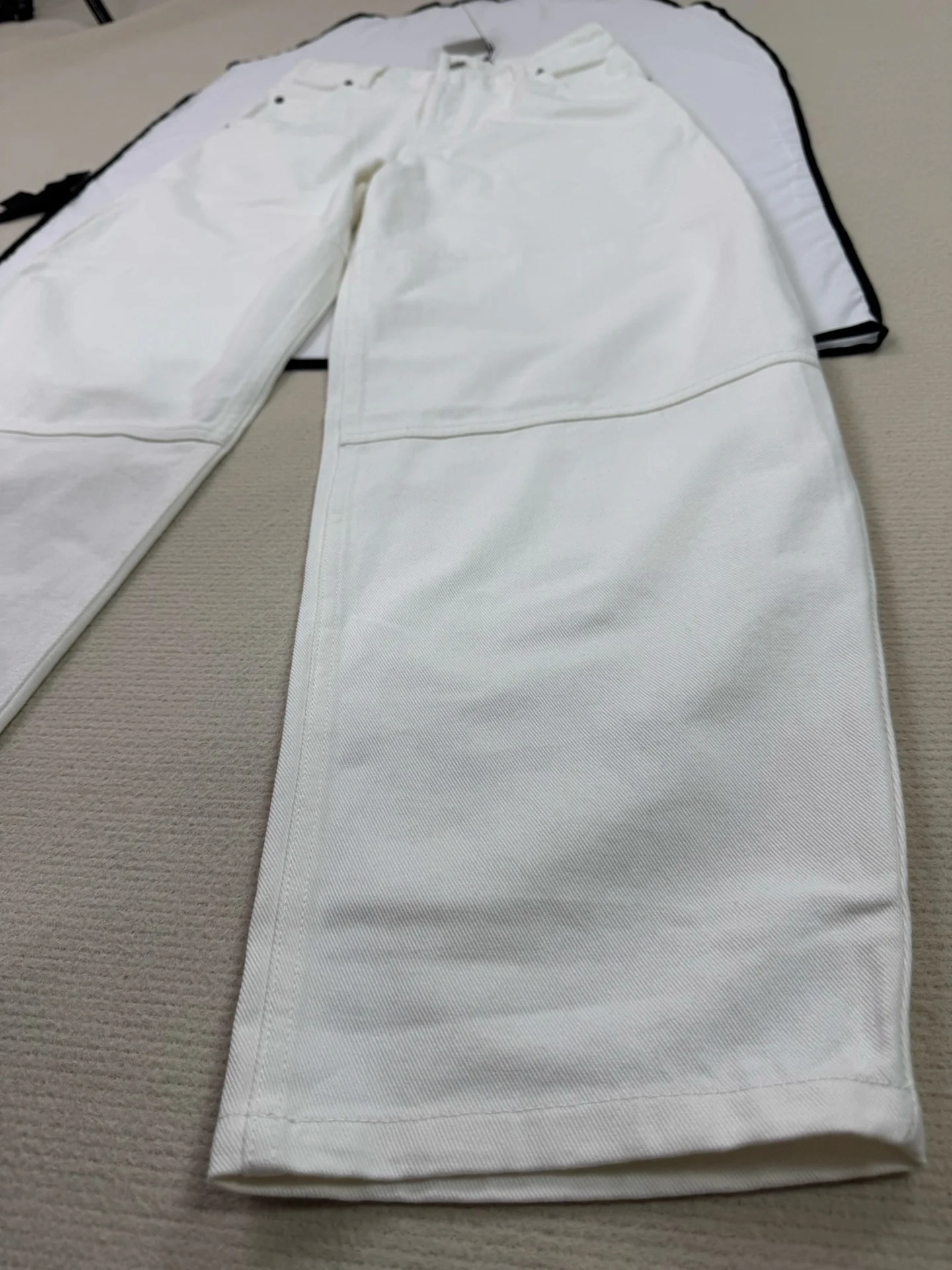 LOEWE Trousers White S-L C05202609063138 - Image 11
