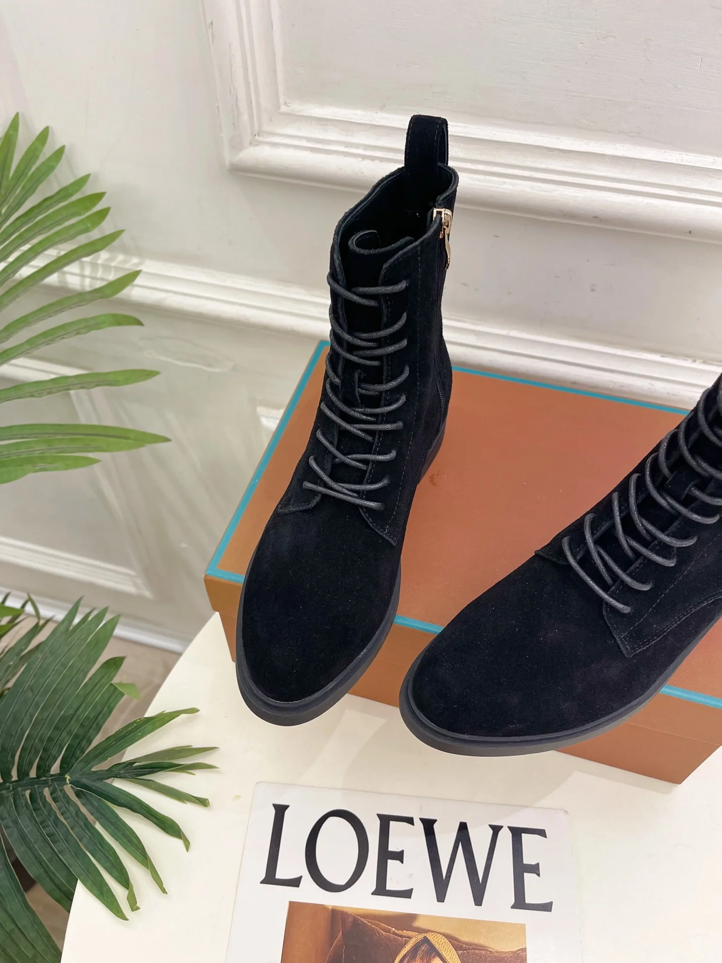 LORO PIANA Boots Calf Leather Black-Gold EU35-39 C60202609110211 - Image 6