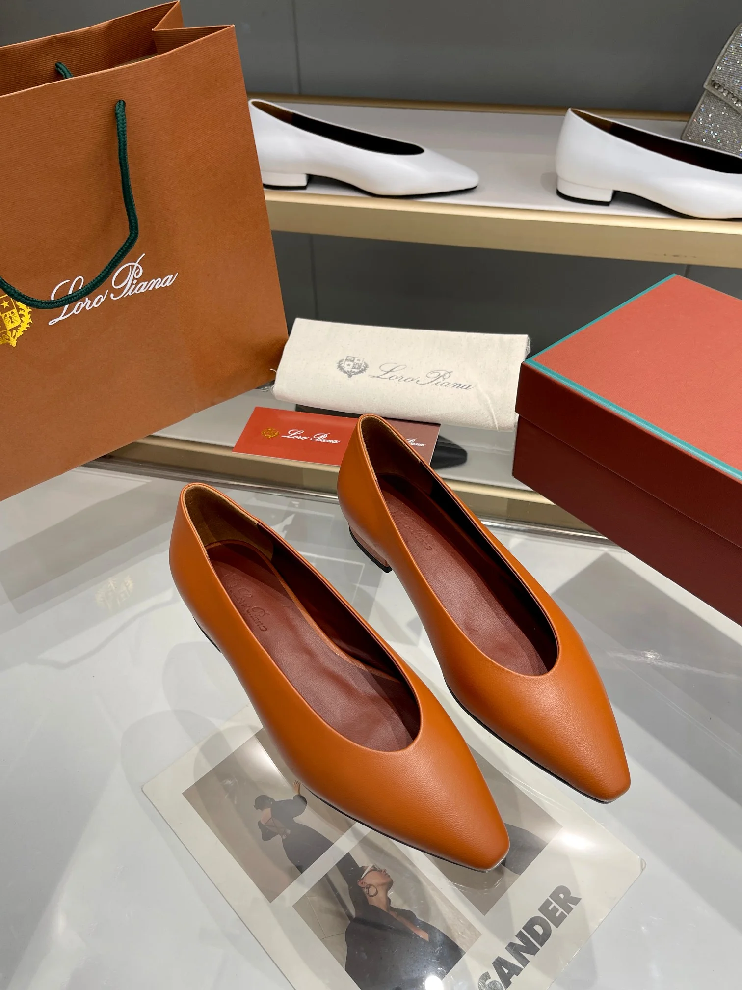 LORO PIANA Flats Sheepskin Brown EU35-42 B50202609111342 - Image 4