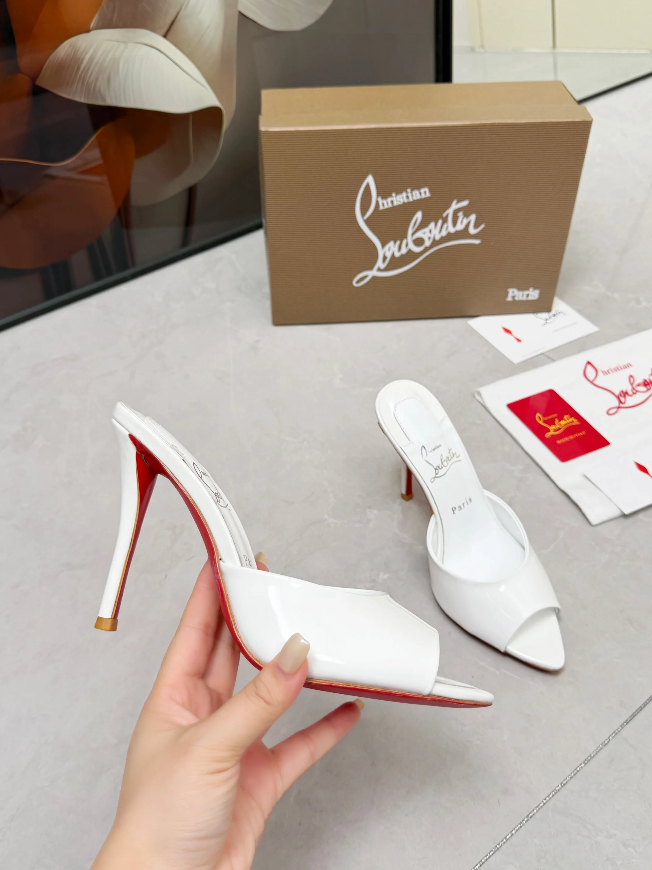 LOUBOUTIN Heels White-Red B60202609110677 - Image 3