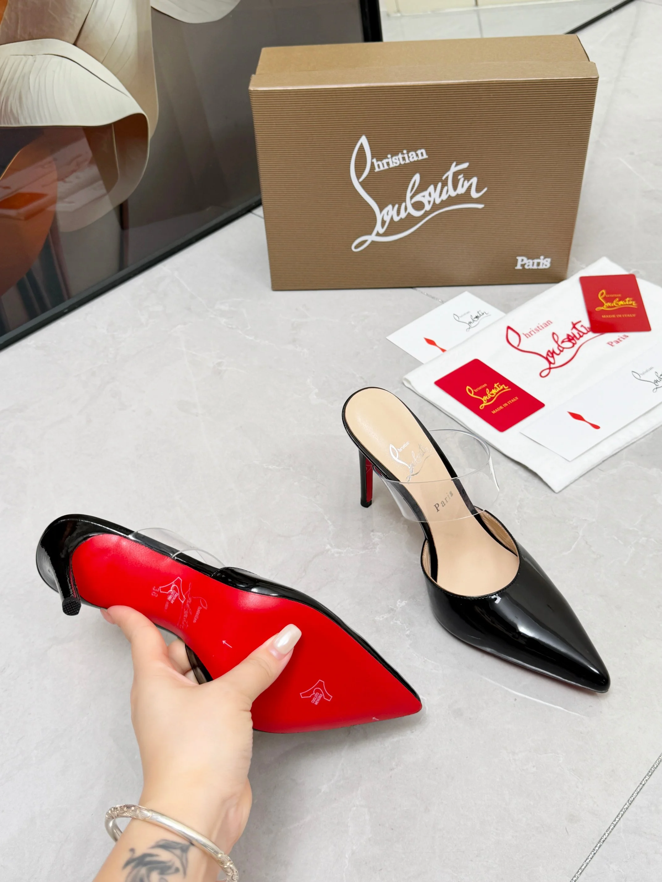 LOUBOUTIN Mules Black-Clear B80202609110683 - Image 5