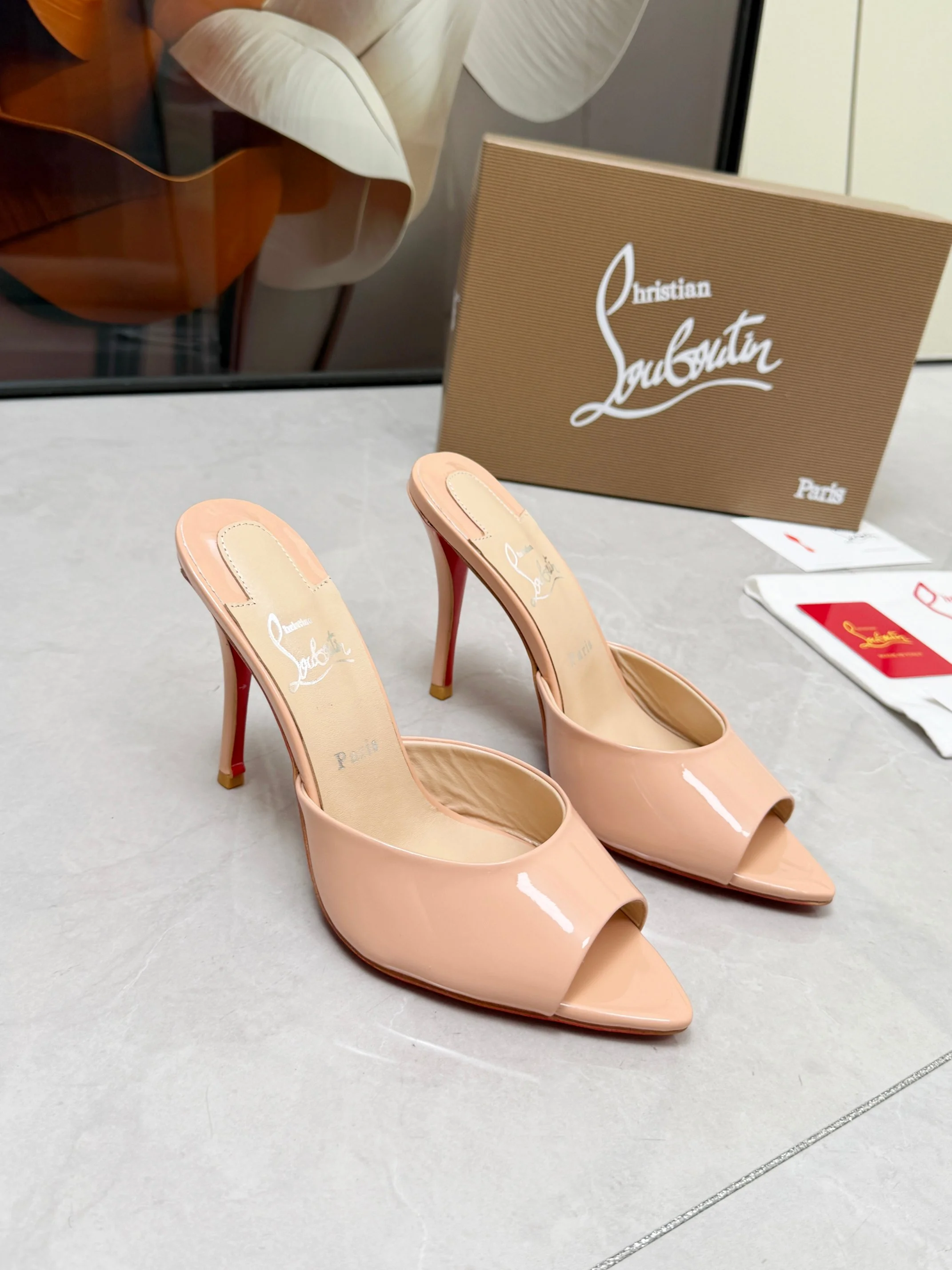 LOUBOUTIN Mules Patent Leather Nude-Red EU35-39 B60202609110678 - Image 10