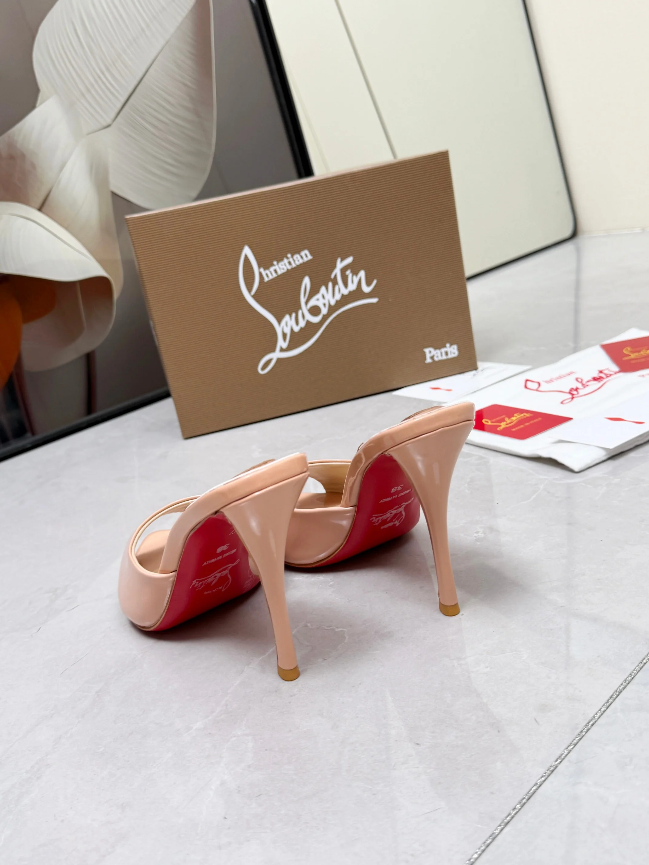 LOUBOUTIN Mules Patent Leather Nude-Red EU35-39 B60202609110678 - Image 2