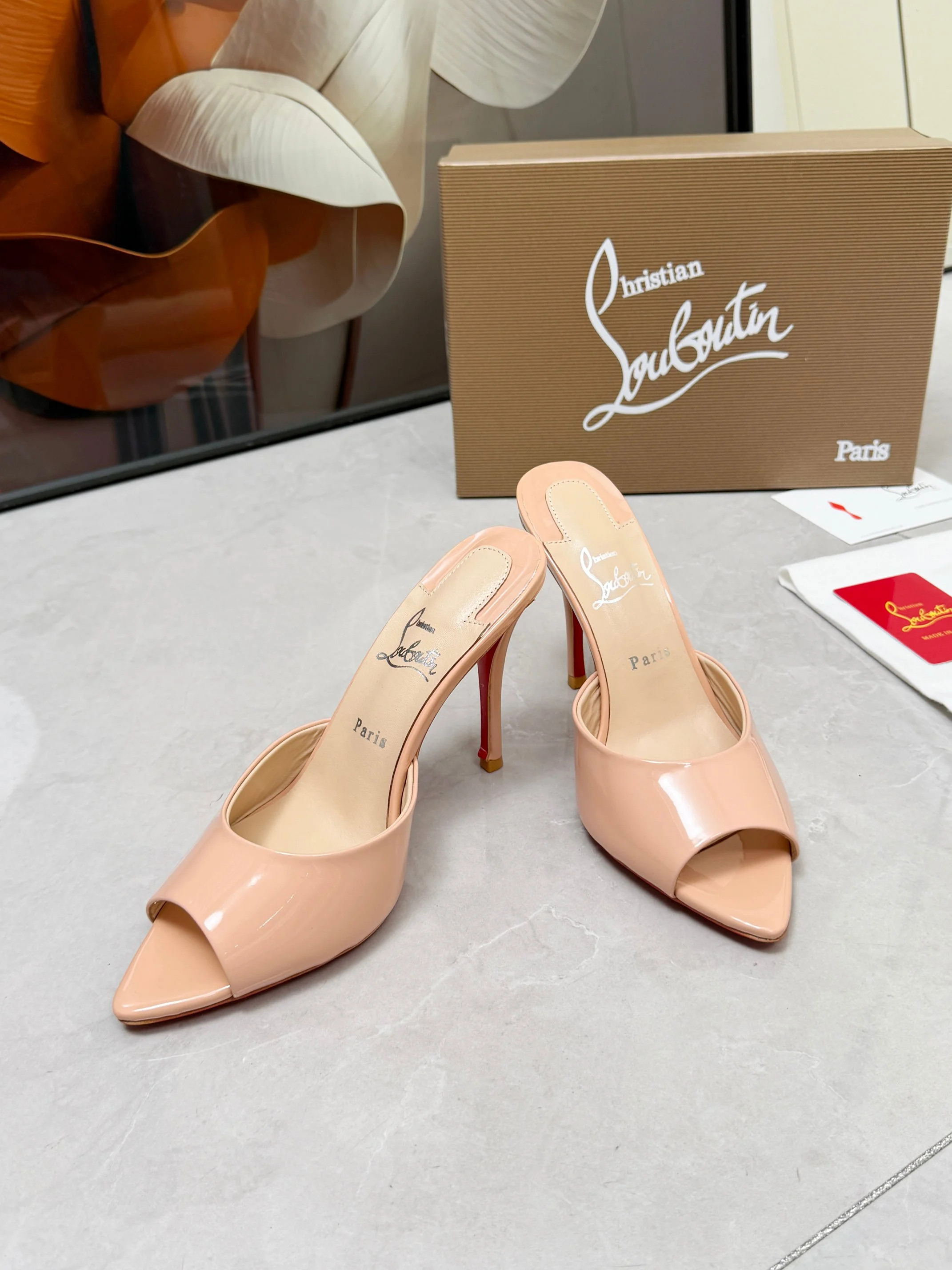 LOUBOUTIN Mules Patent Leather Nude-Red EU35-39 B60202609110678 - Image 7