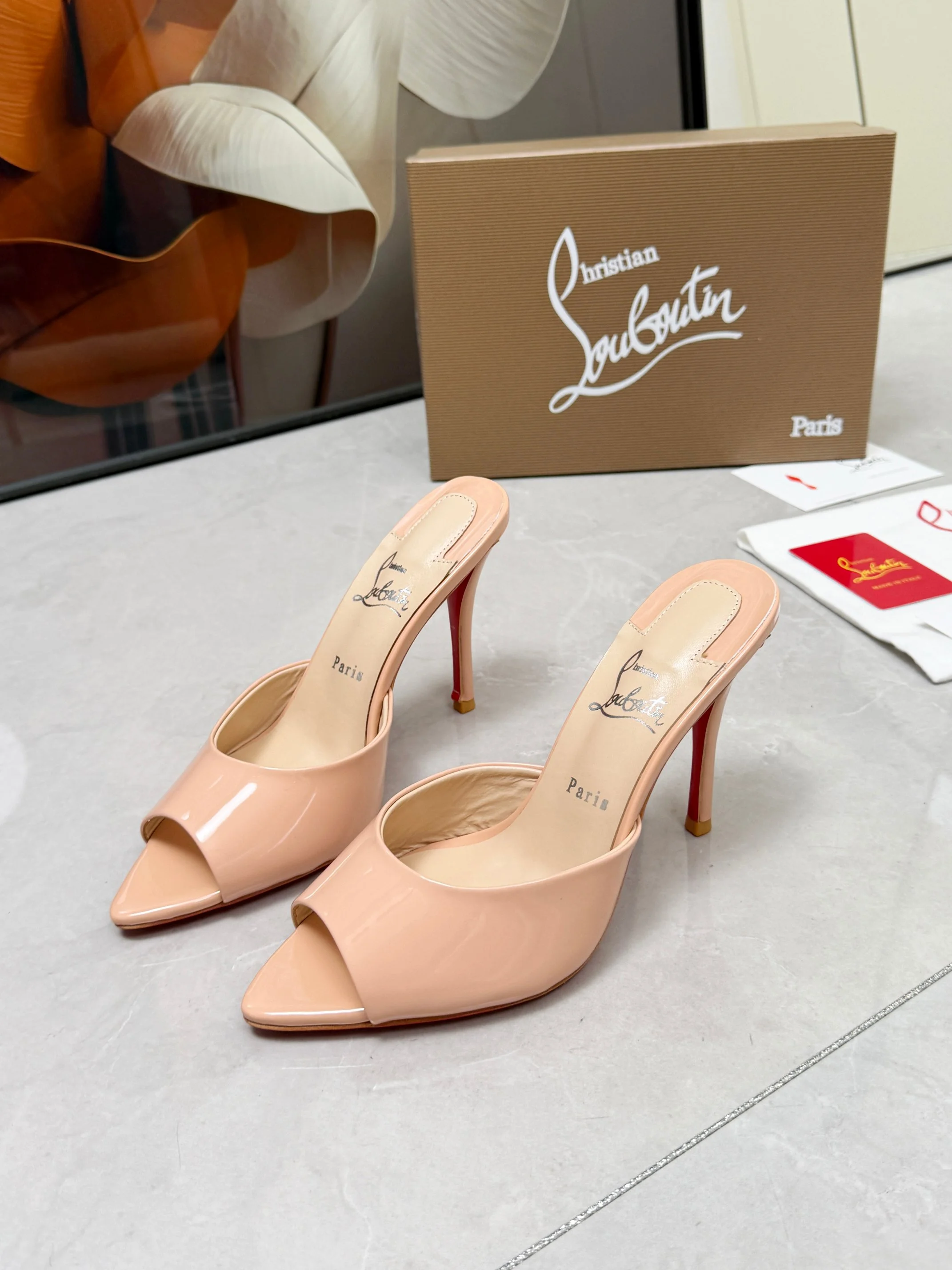 LOUBOUTIN Mules Patent Leather Nude-Red EU35-39 B60202609110678 - Image 8