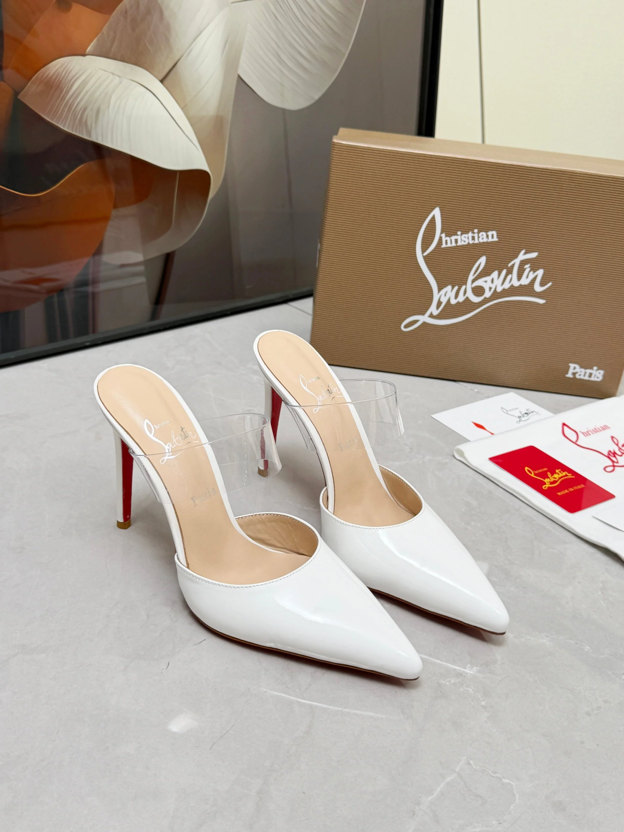LOUBOUTIN Mules Patent Leather White-Red EU35-39 B80202609110681 - Image 6