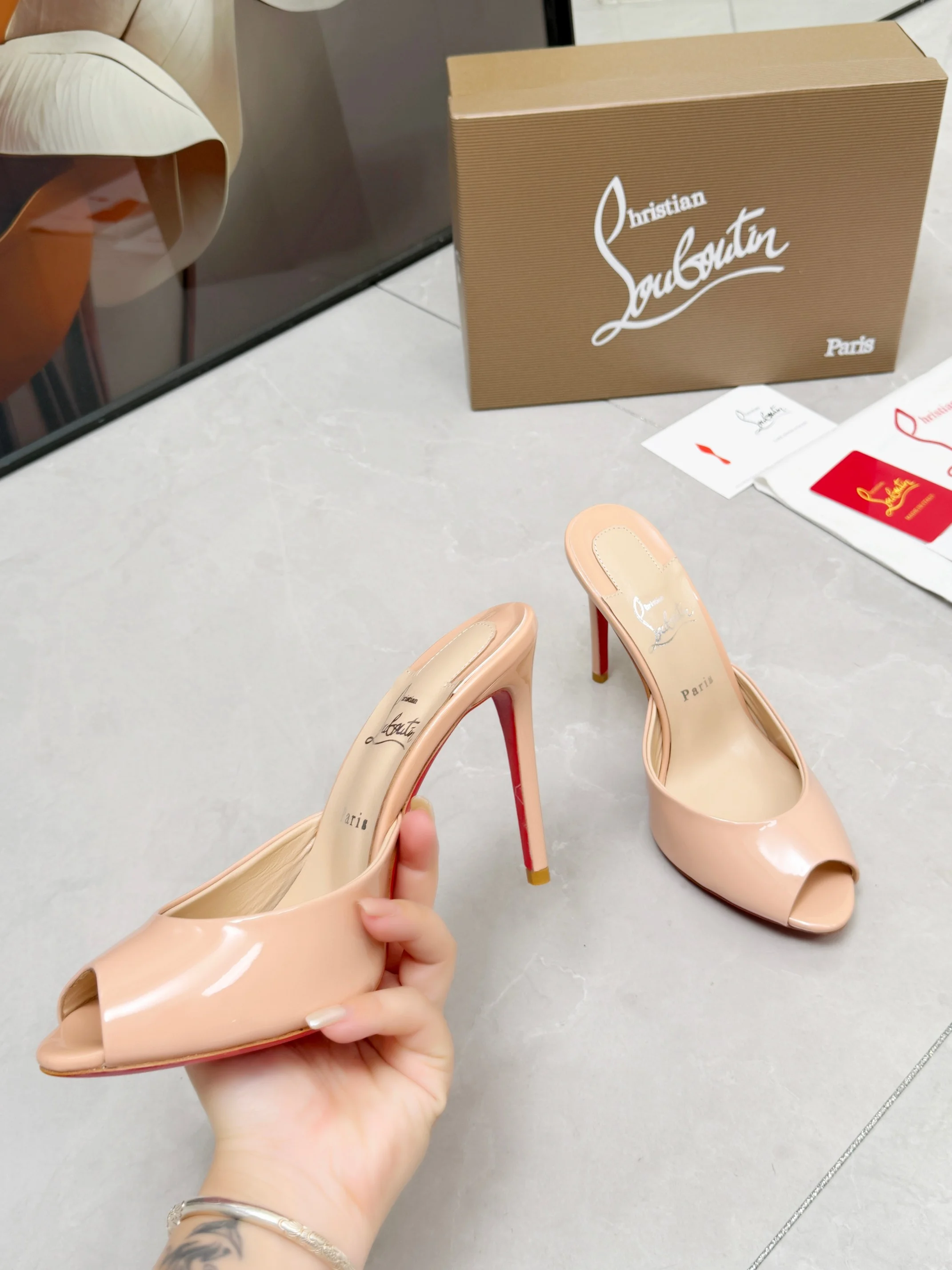 LOUBOUTIN Pumps Beige-Red B60202609110674 - Image 4