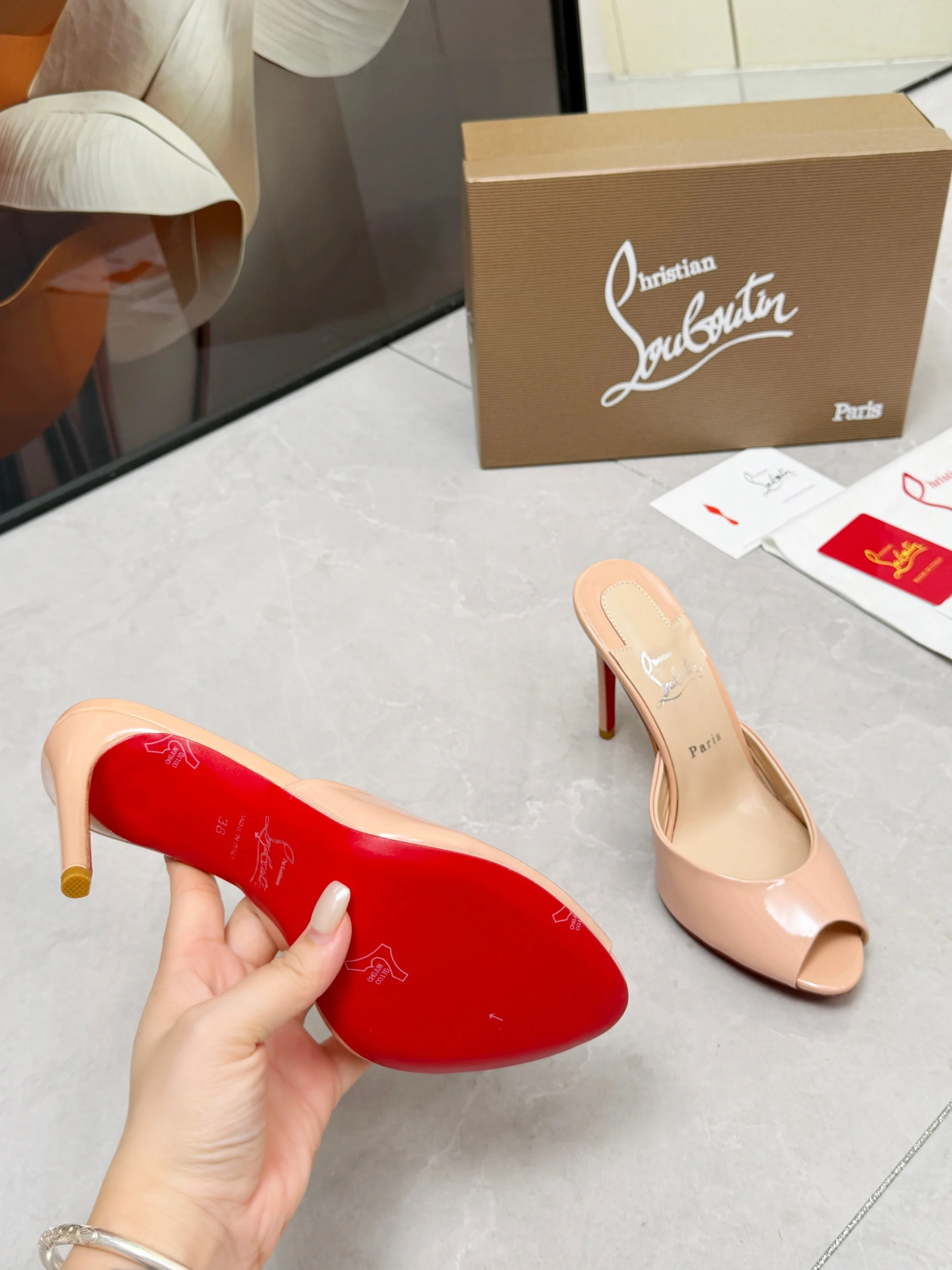 LOUBOUTIN Pumps Beige-Red B60202609110674 - Image 5