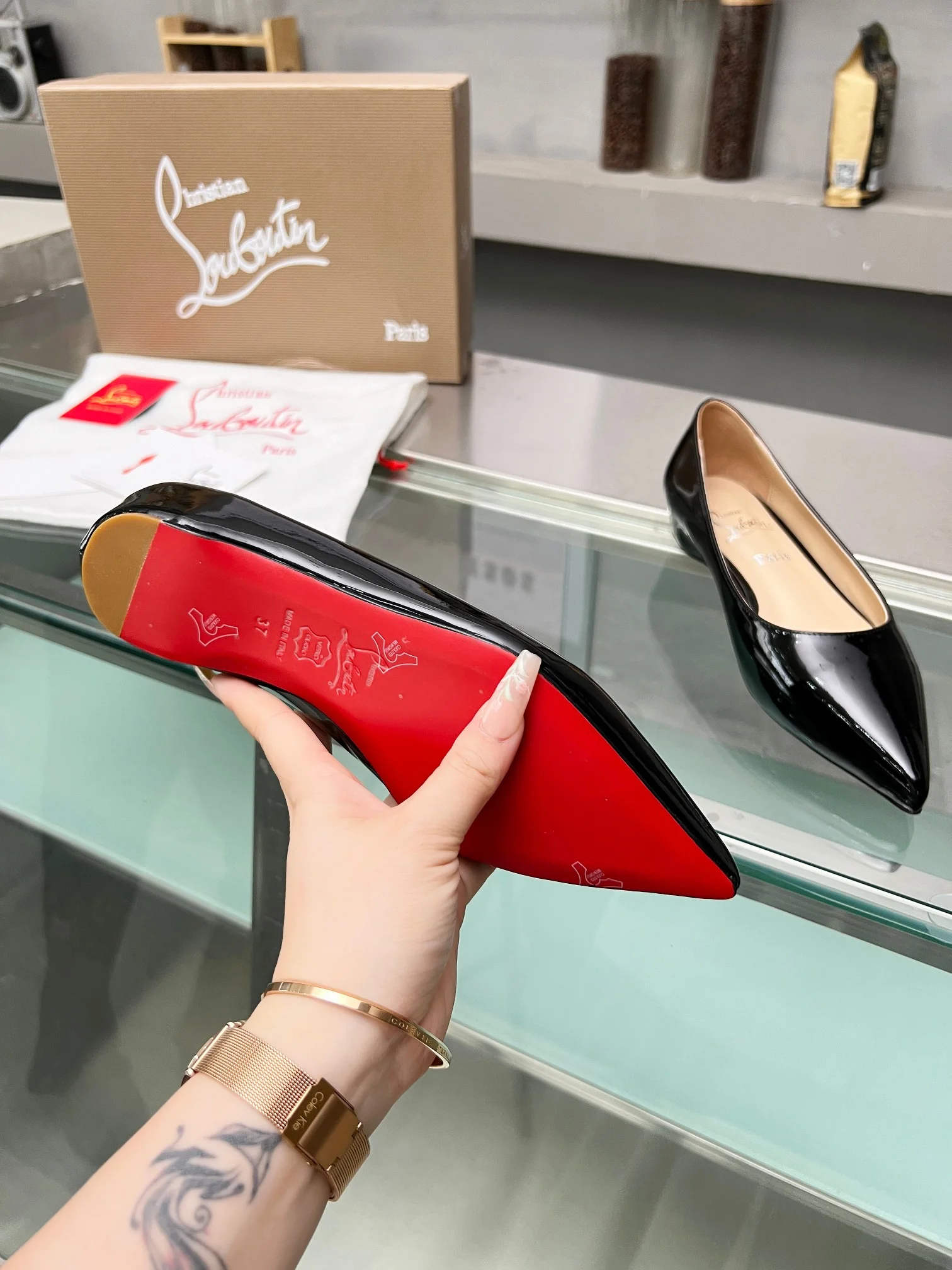 LOUBOUTIN Pumps Patent Leather Black EU35-39 B60202609110032 - Image 4