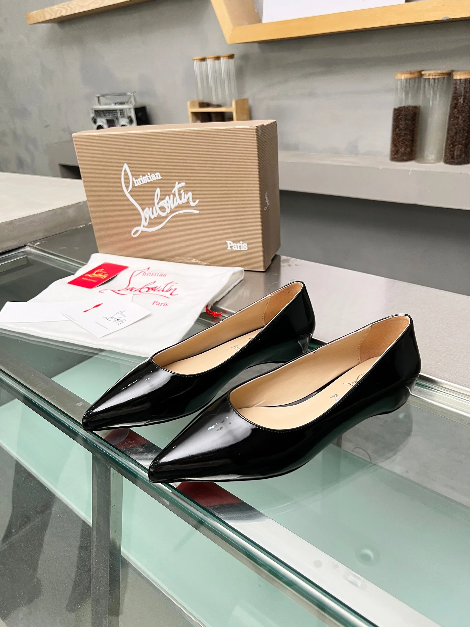 LOUBOUTIN Pumps Patent Leather Black EU35-39 B60202609110032 - Image 9