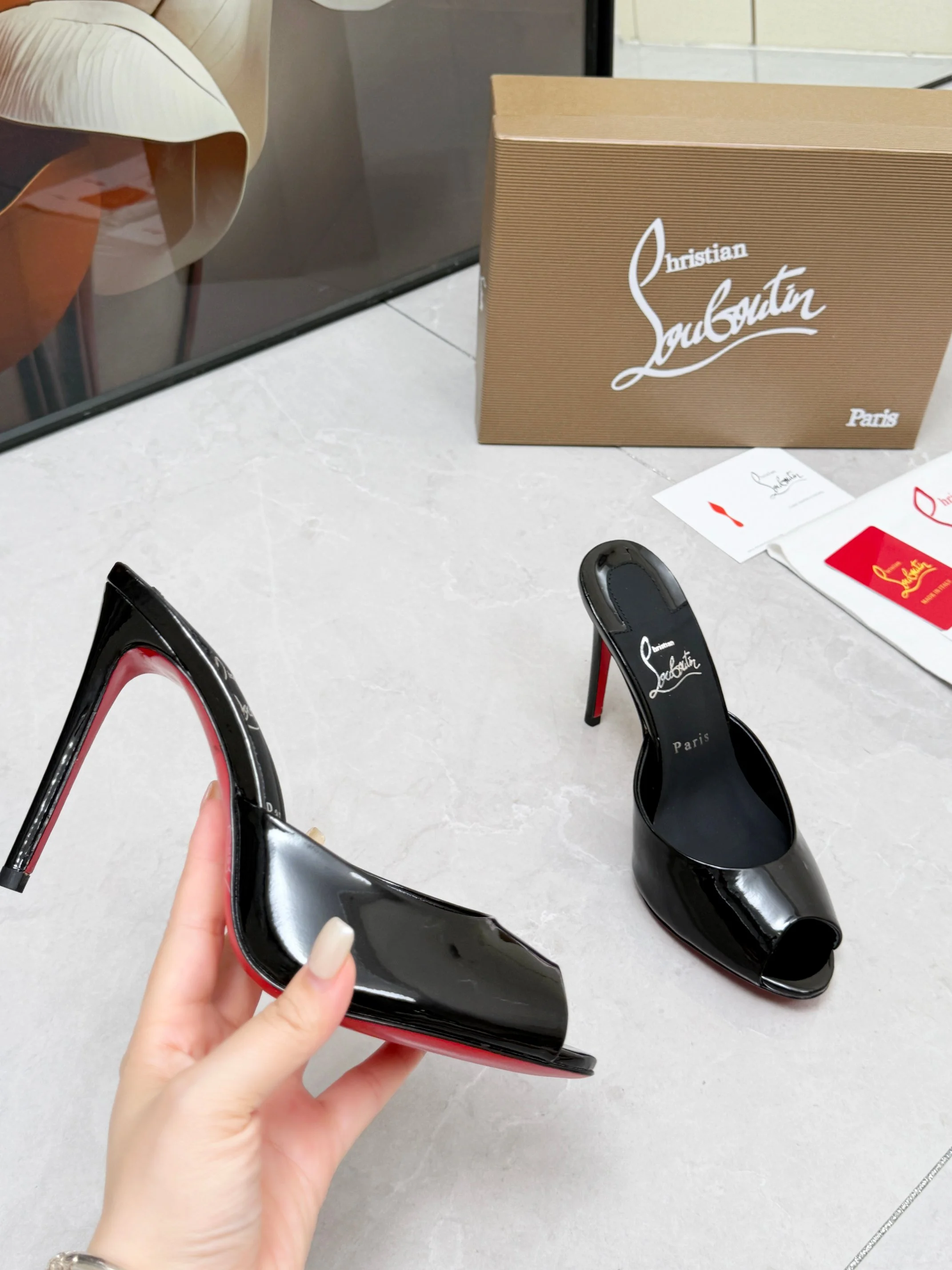 LOUBOUTIN Pumps Patent Leather Black-Red EU35-39 B60202609110675 - Image 3