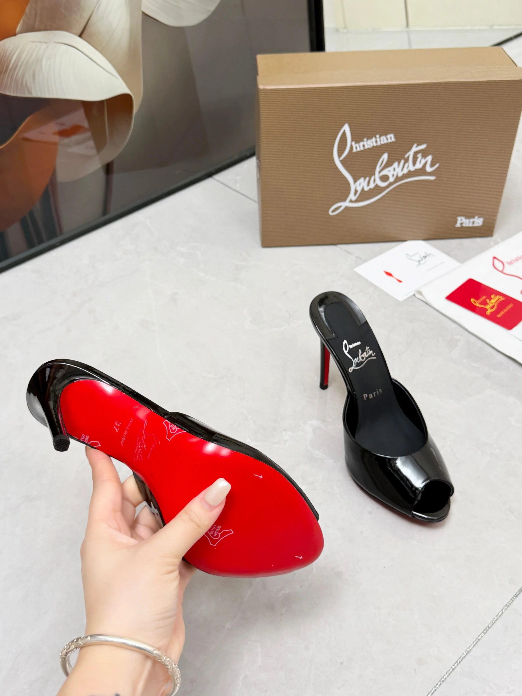 LOUBOUTIN Pumps Patent Leather Black-Red EU35-39 B60202609110675 - Image 5
