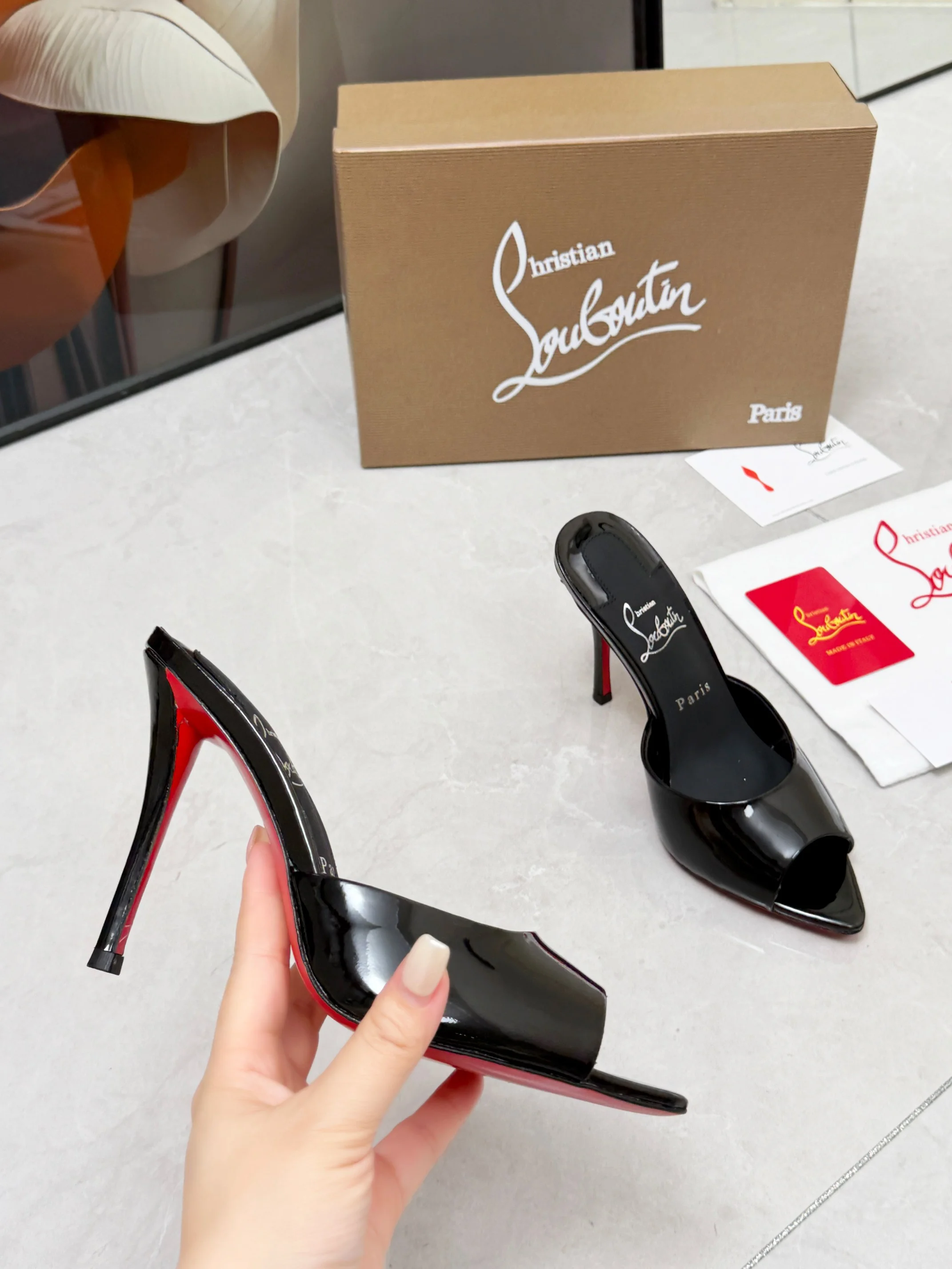 LOUBOUTIN Pumps Patent Leather Black-Red EU35-39 B60202609110679 - Image 3