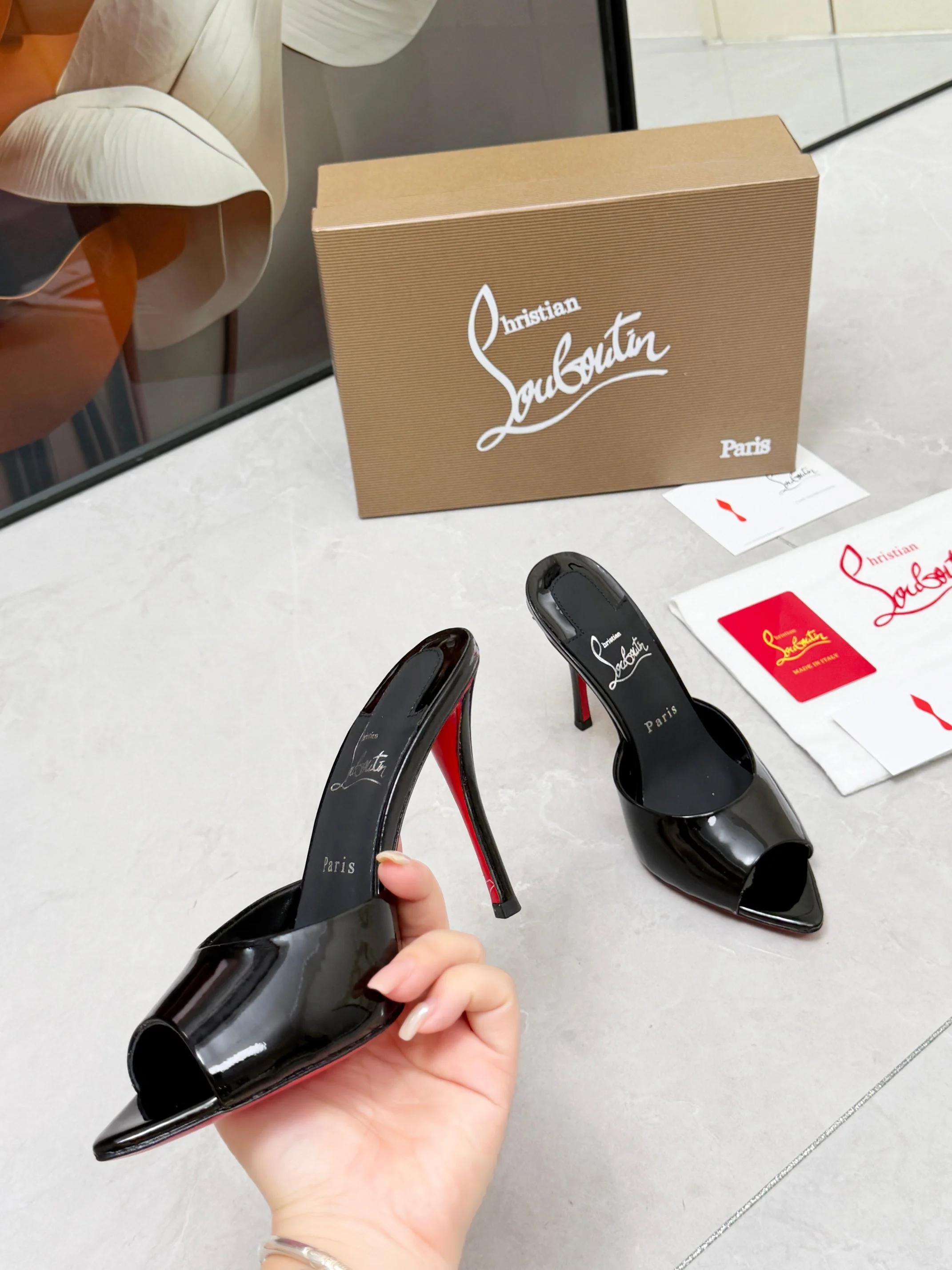 LOUBOUTIN Pumps Patent Leather Black-Red EU35-39 B60202609110679 - Image 4