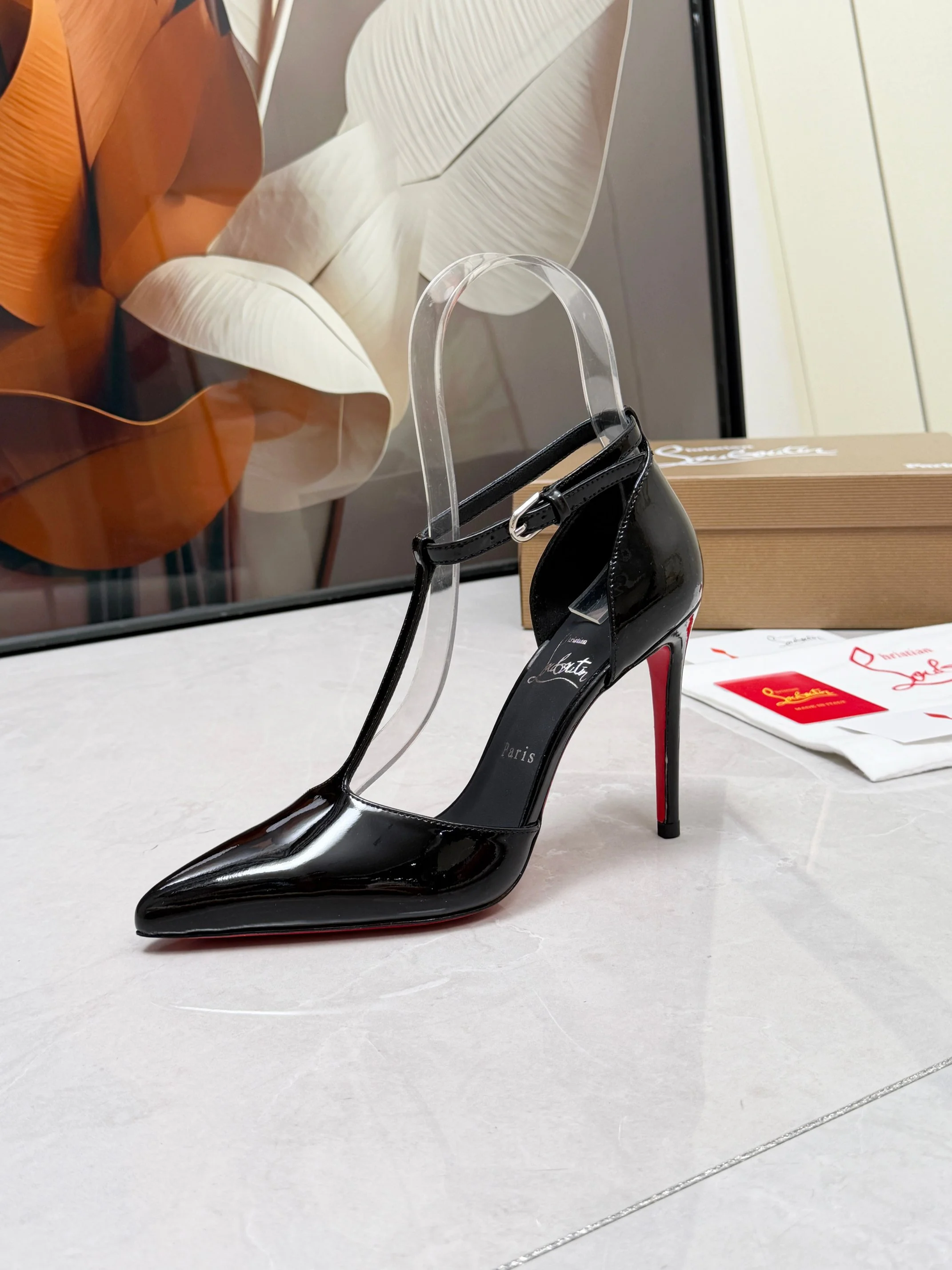 LOUBOUTIN Pumps Patent Leather Black-Red EU35-39 B80202609110687