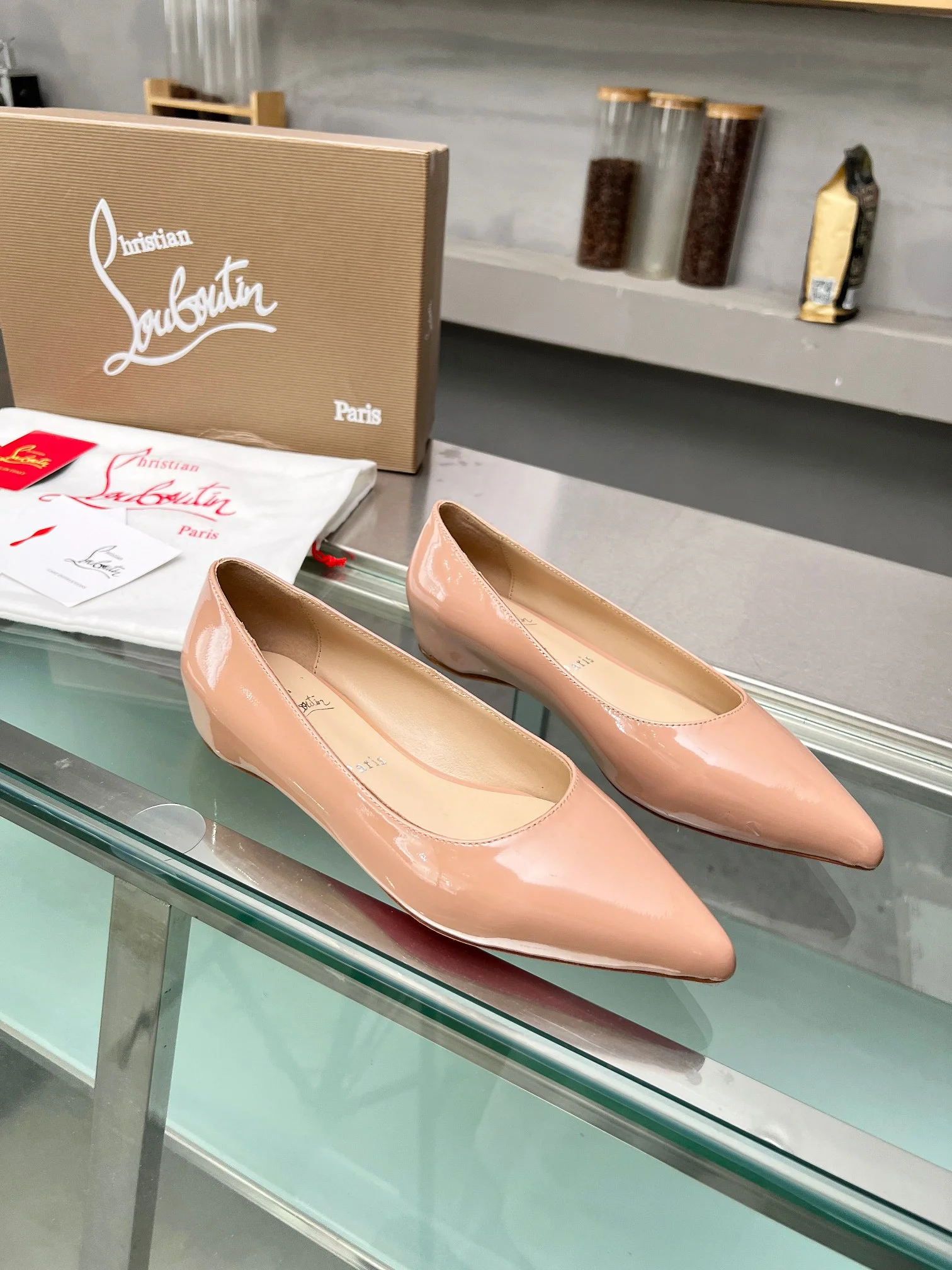 LOUBOUTIN Pumps Patent Leather Pink-Beige EU35-39 B60202609110033 - Image 5