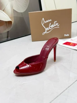 LOUBOUTIN Pumps Patent Leather Red EU35-39 B60202609110672