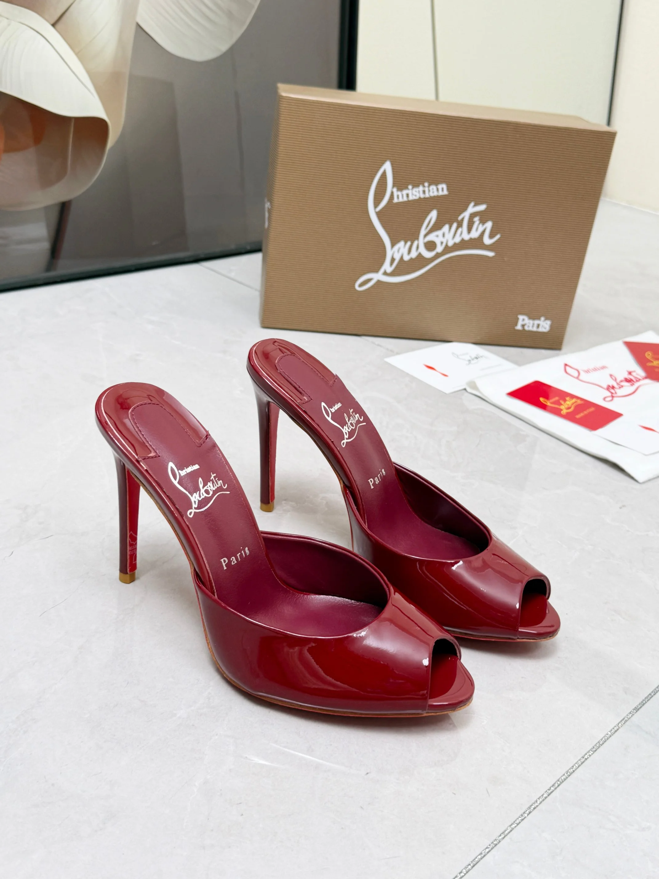 LOUBOUTIN Pumps Patent Leather Red EU35-39 B60202609110672 - Image 10