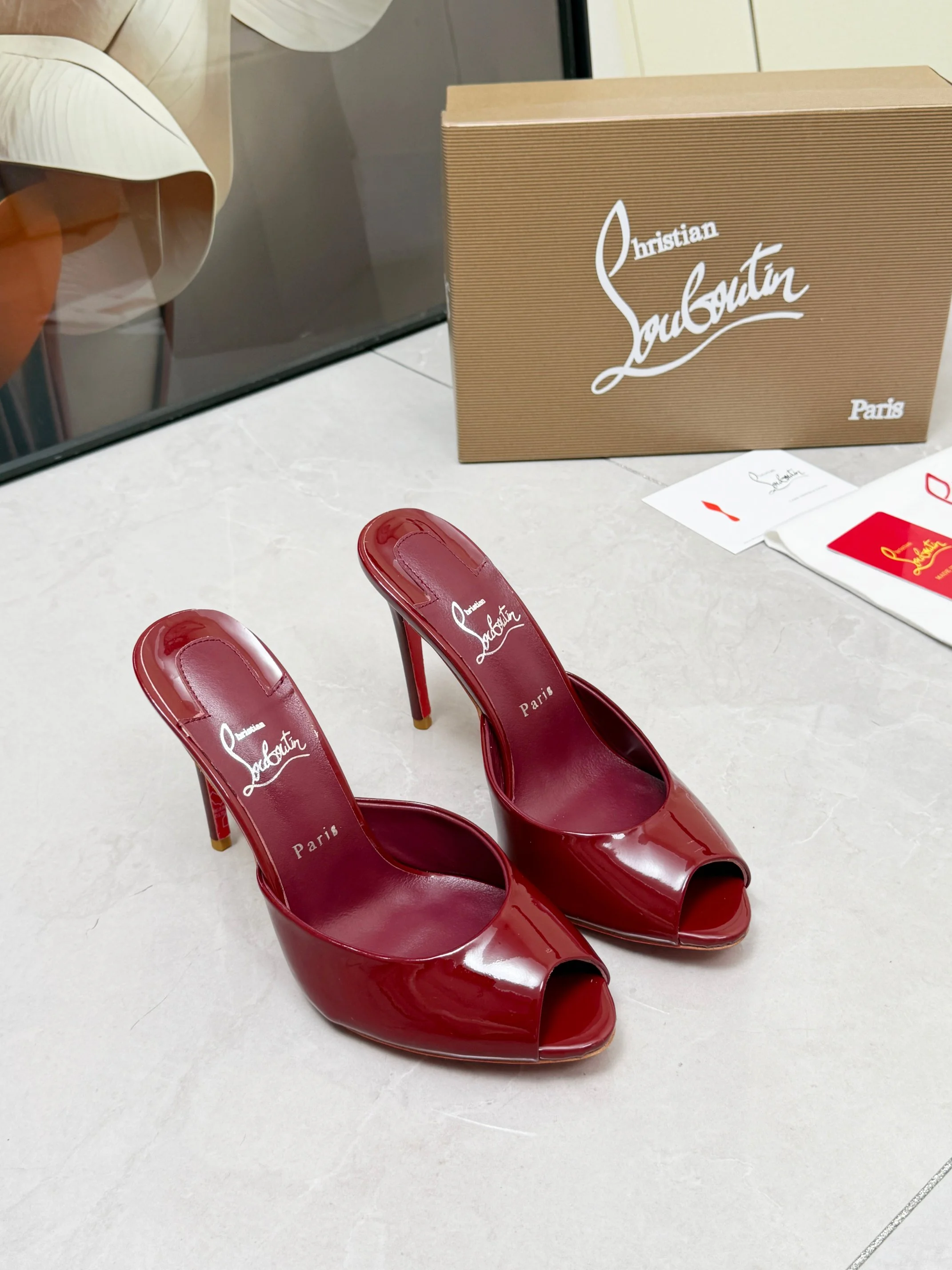 LOUBOUTIN Pumps Patent Leather Red EU35-39 B60202609110672 - Image 7
