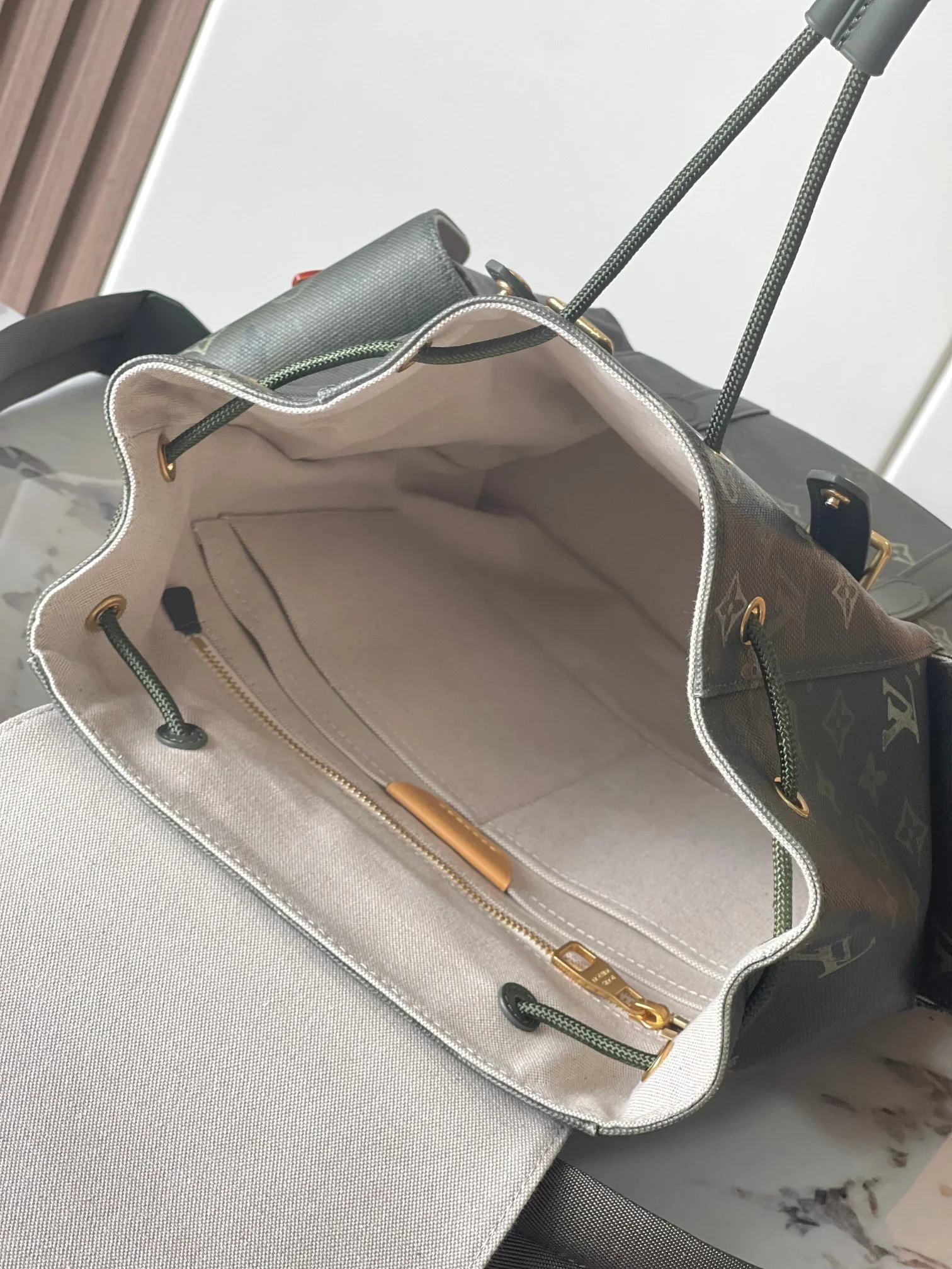 LV Backpacks Bags Green-Gold 33X47X12CM A000202609090313 - Image 9