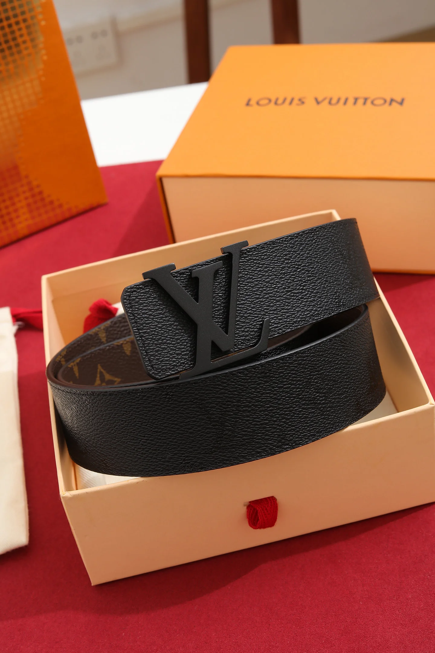 LV Belts Black-Brown A70202609070310