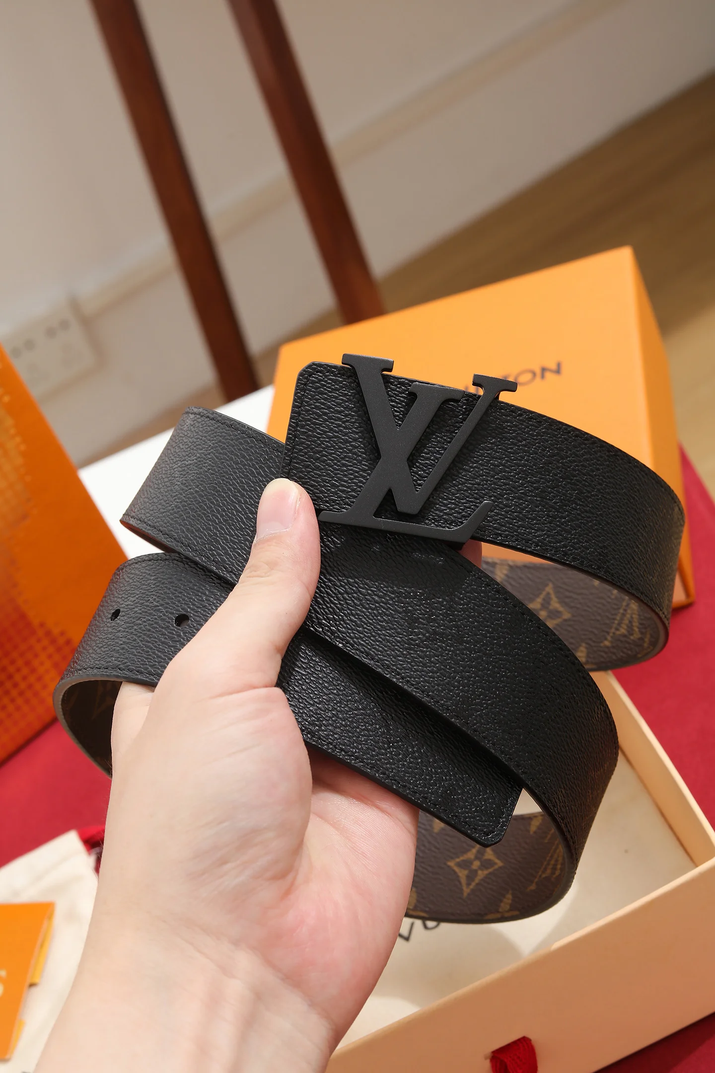 LV Belts Black-Brown A70202609070310 - Image 2