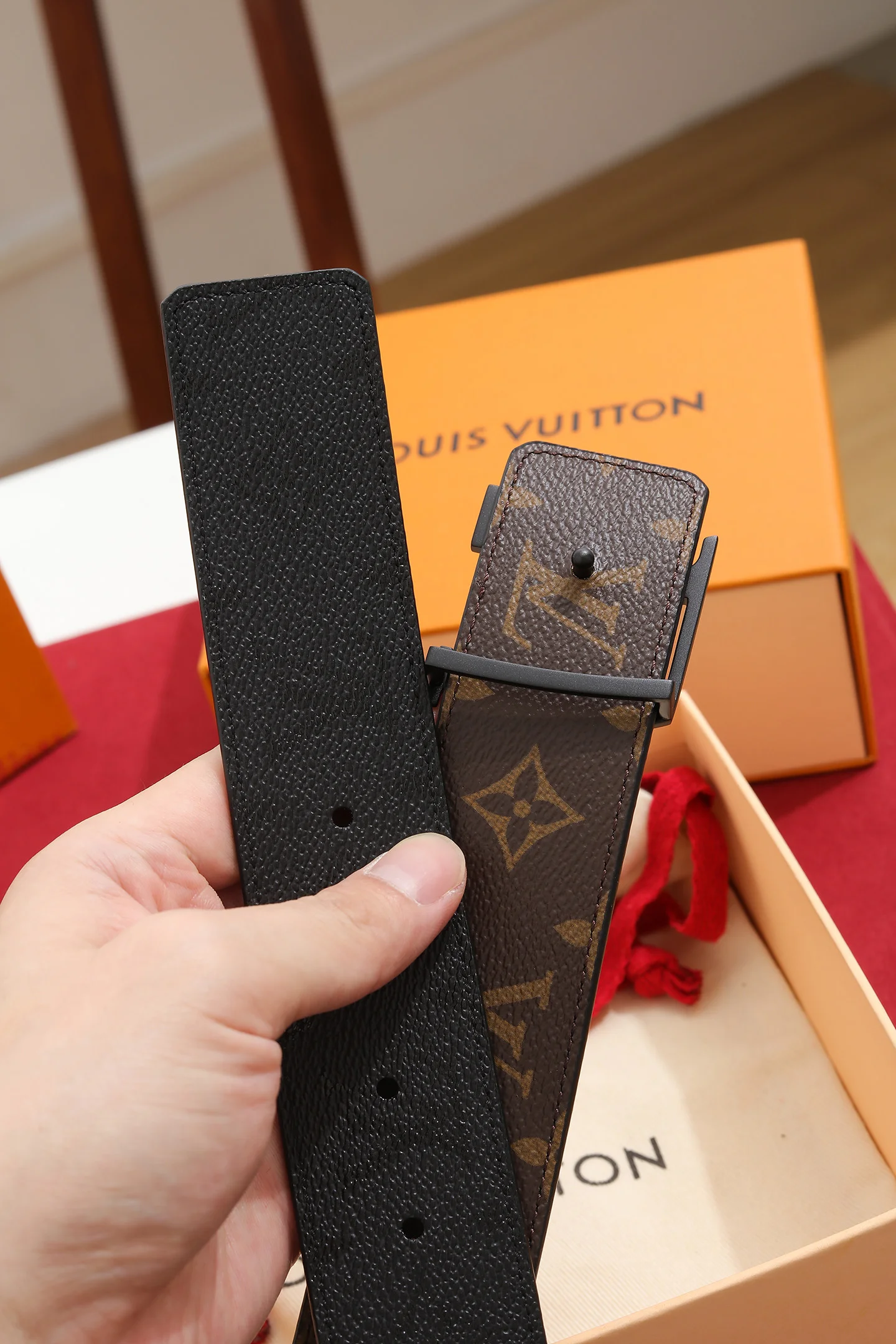 LV Belts Black-Brown A70202609070310 - Image 4