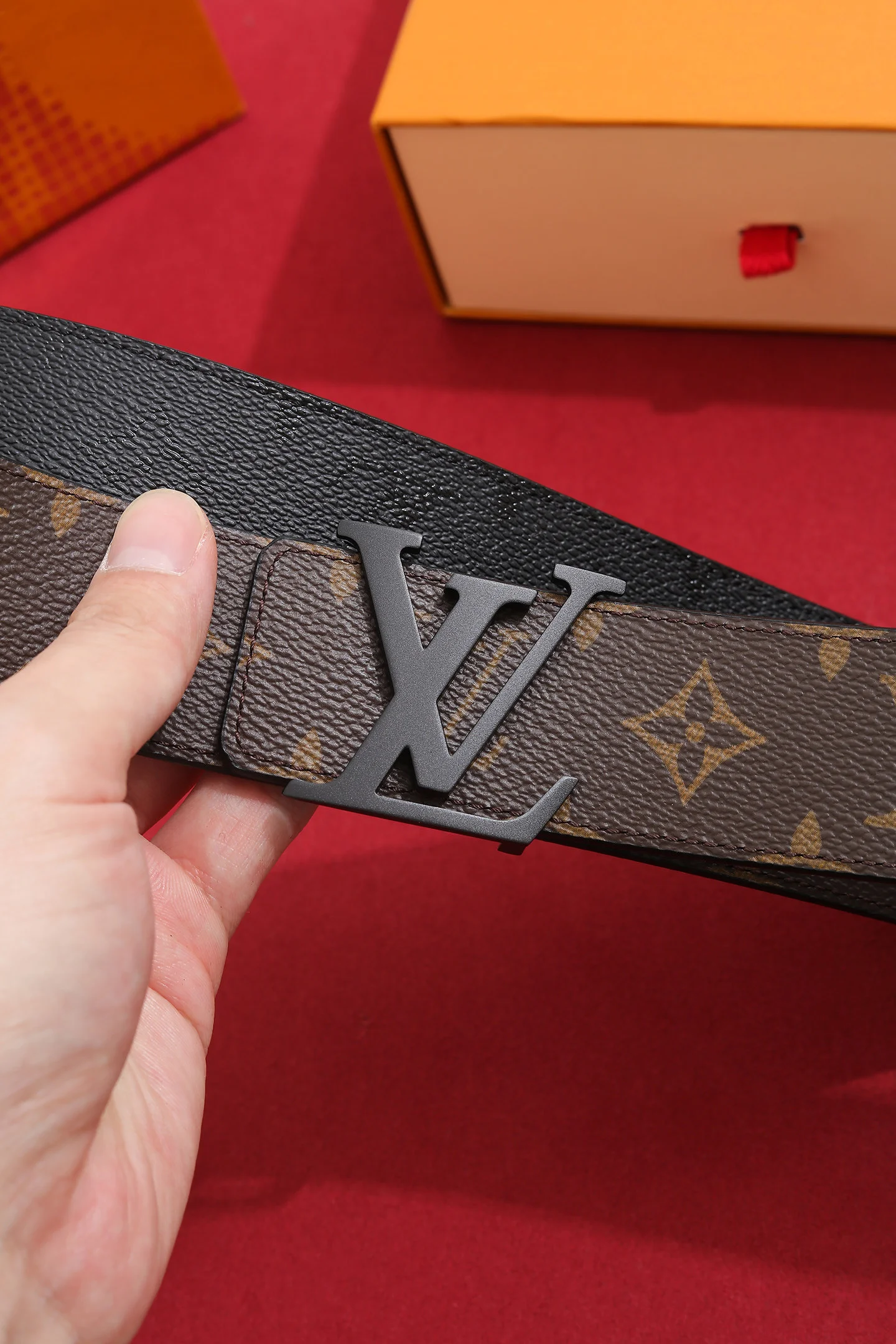 LV Belts Black-Brown A70202609070310 - Image 5
