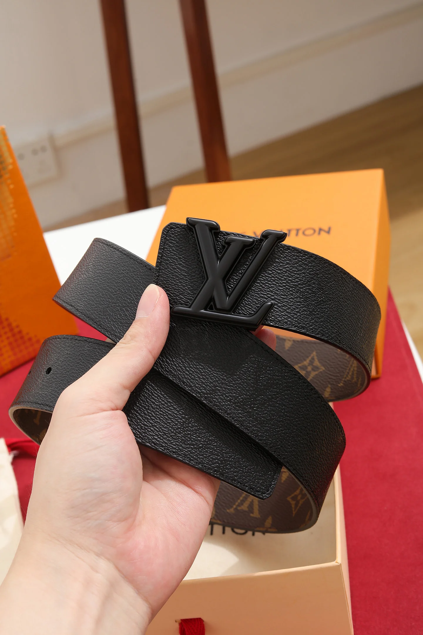 LV Belts Black-Brown A70202609070313