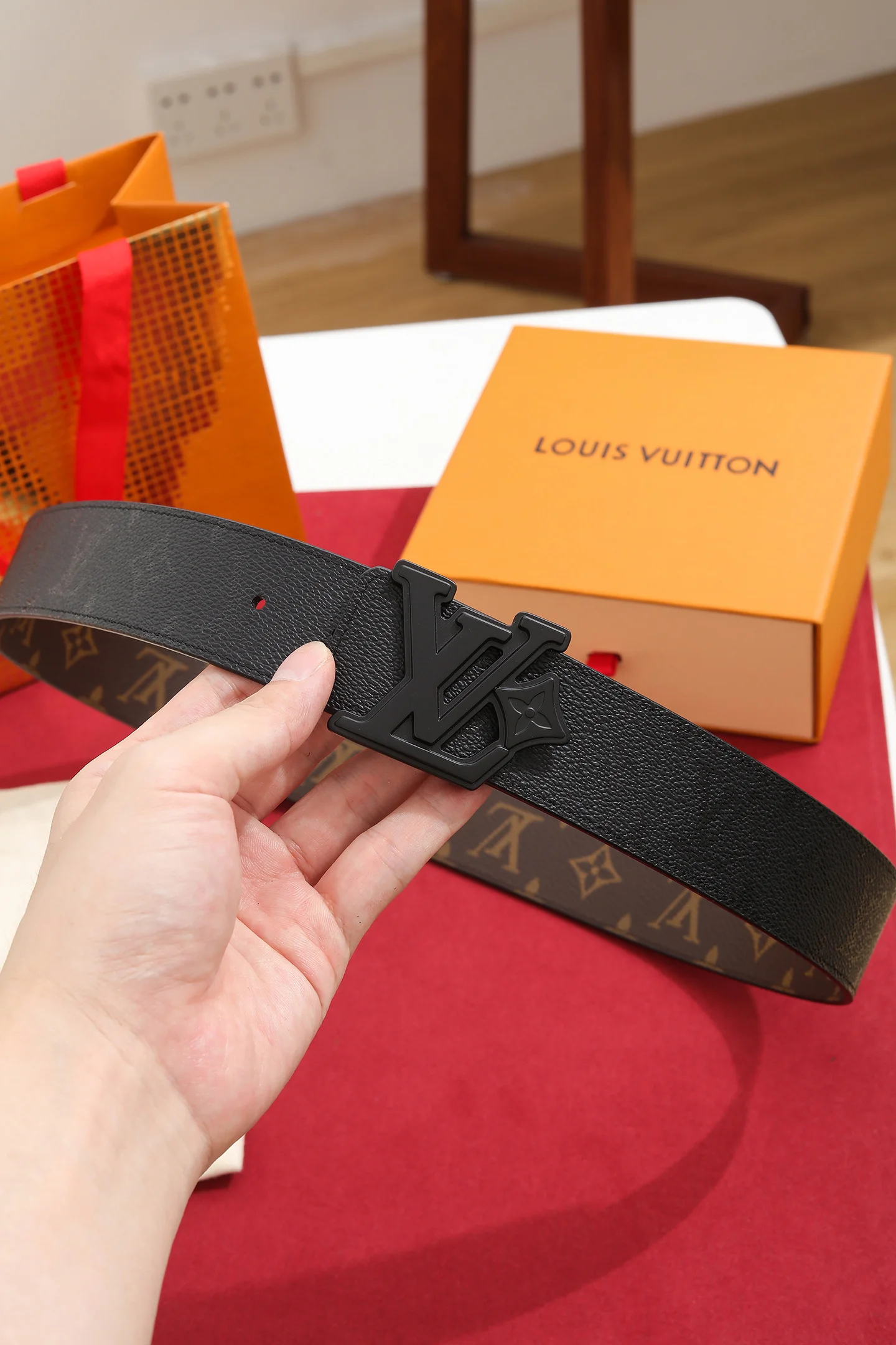 LV Belts Black-Brown A70202609070313 - Image 5