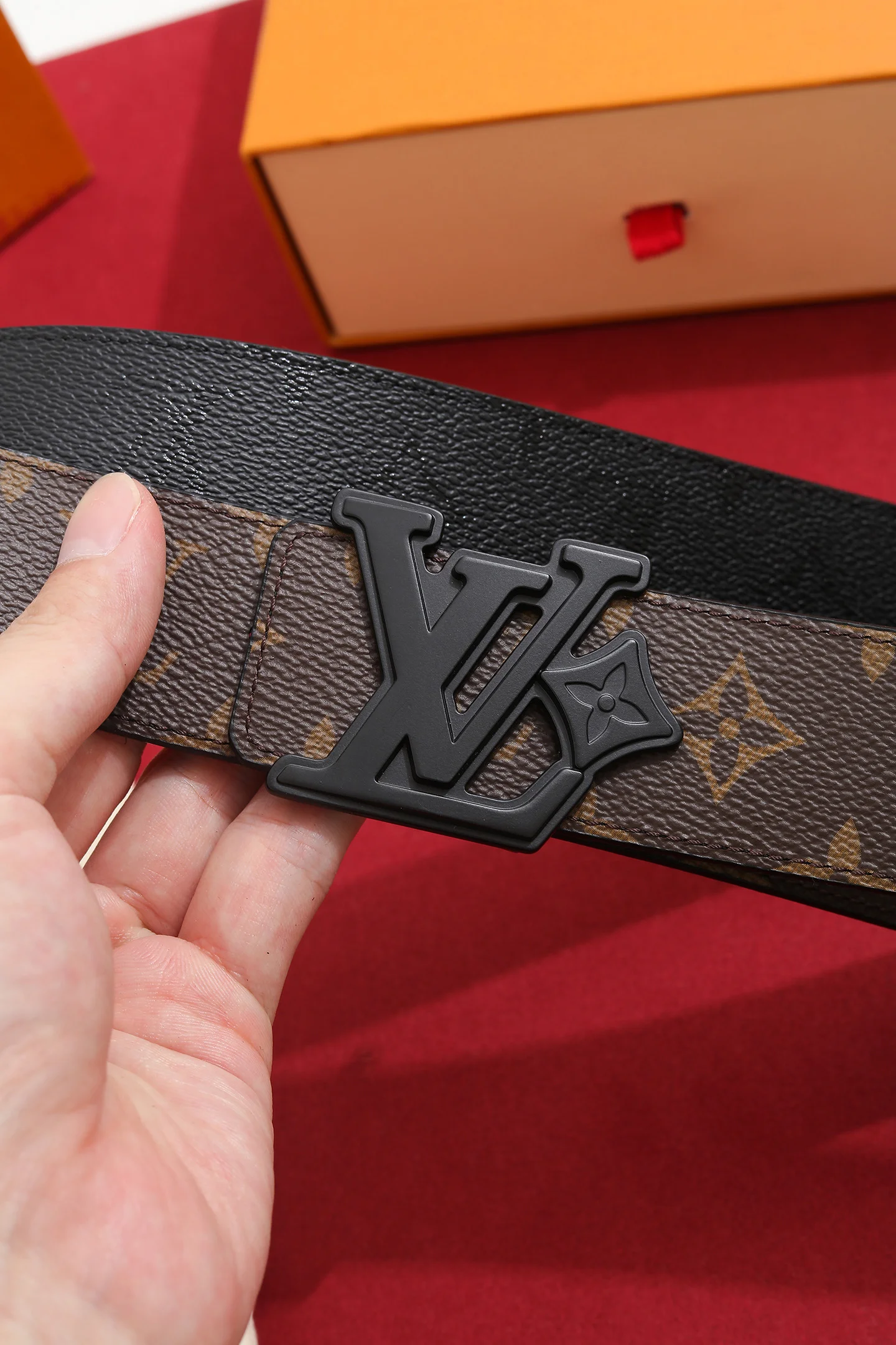 LV Belts Black-Brown A70202609070313 - Image 6