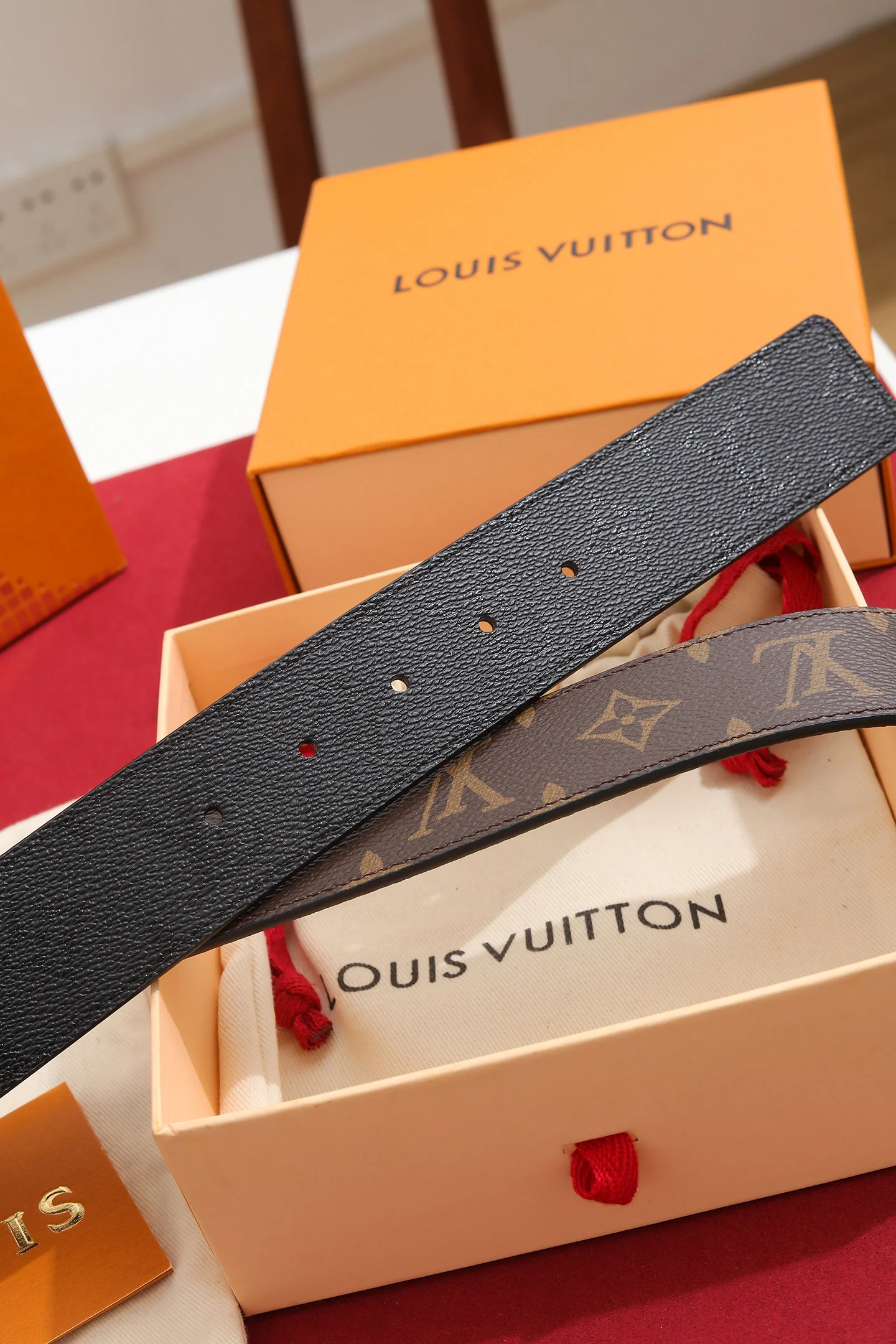 LV Belts Black-Brown A70202609070313 - Image 9
